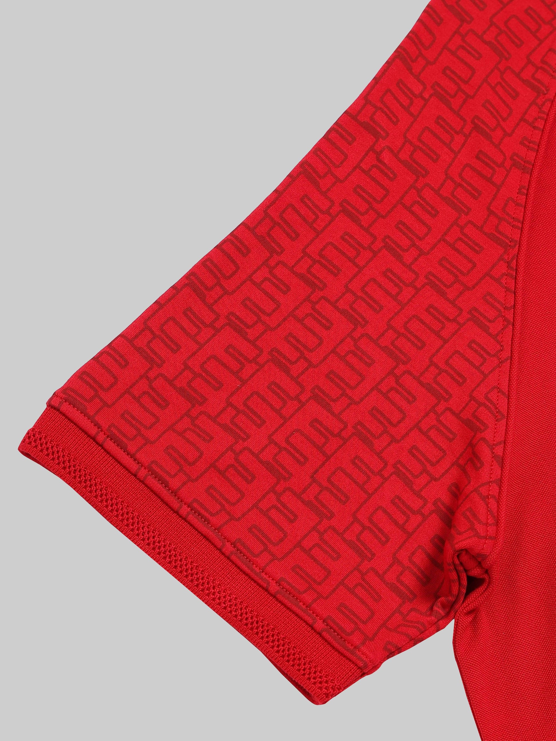 Men's red polo t-shirt with printed raglan sleeves
