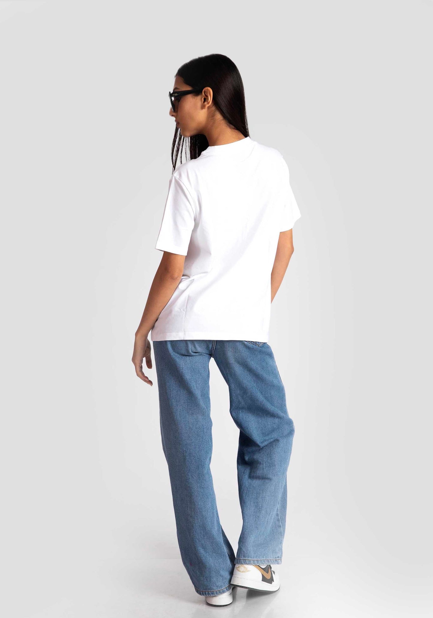 Stylera White Graphic T-Shirt for Women Stylish & Comfortable