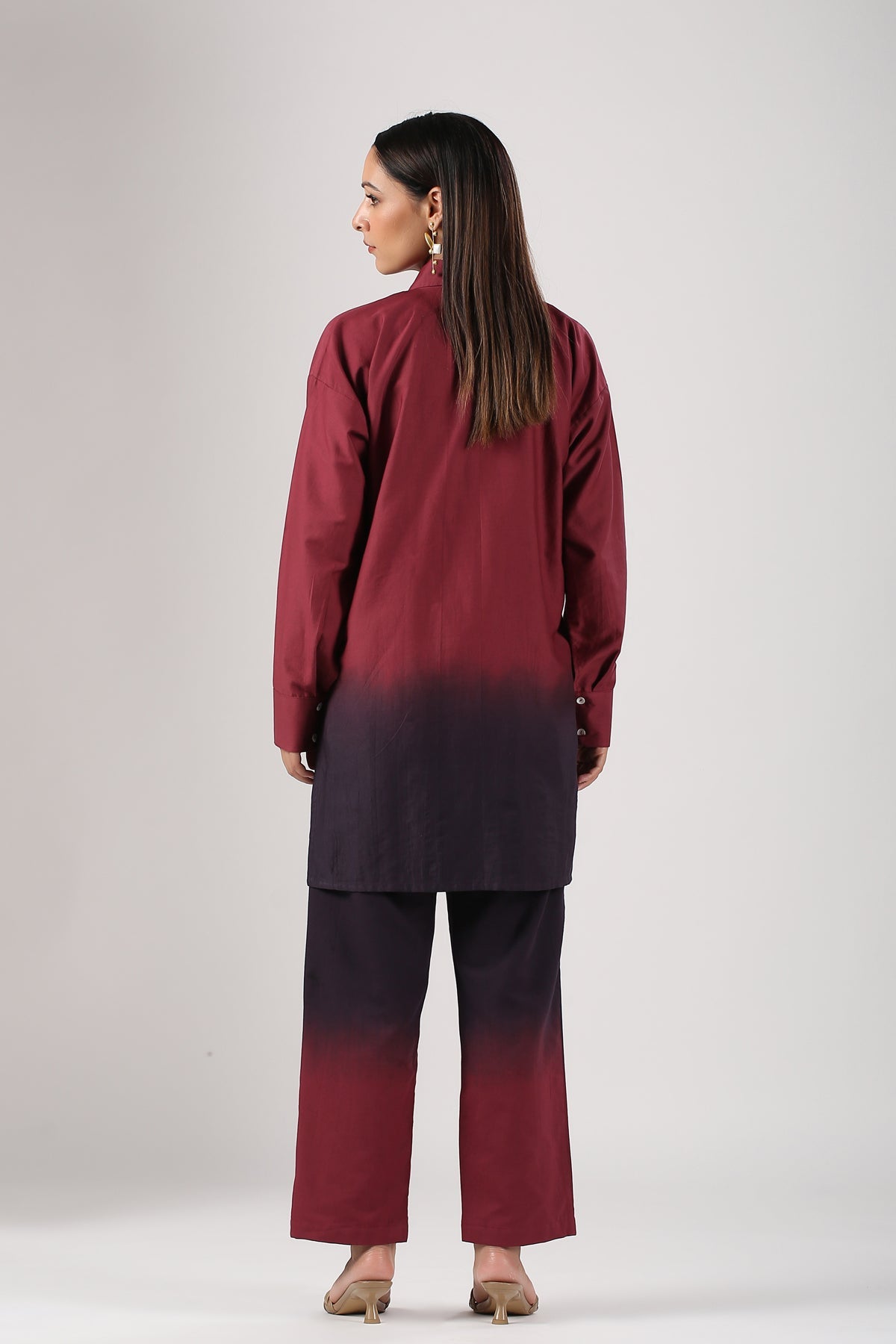 Stylera Casual Two-Piece Ombre Outfit in Burgundy and Black with Long Sleeves and Wide Leg Pants