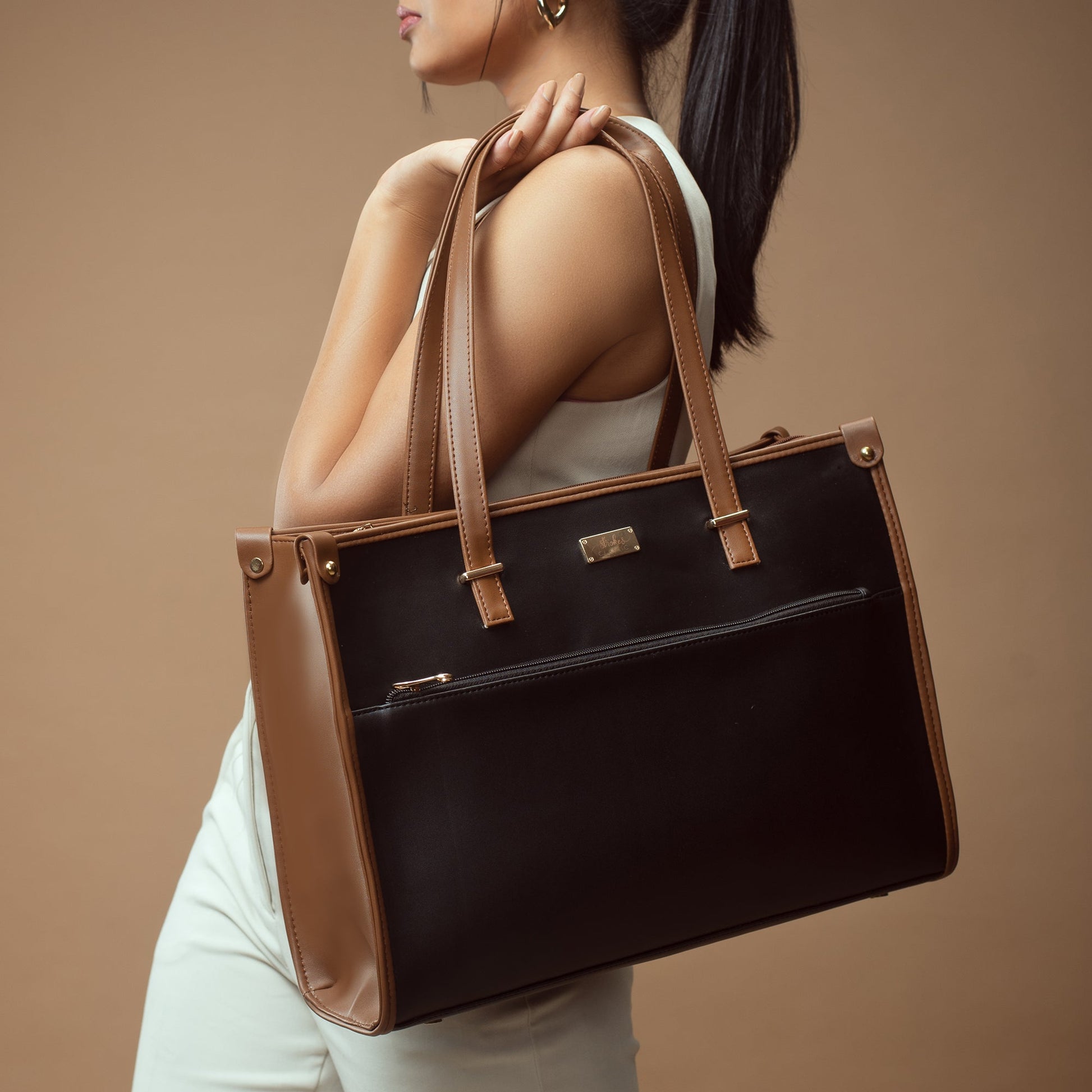Charcoal caramel tote bag by Stylera, stylish and versatile for everyday use