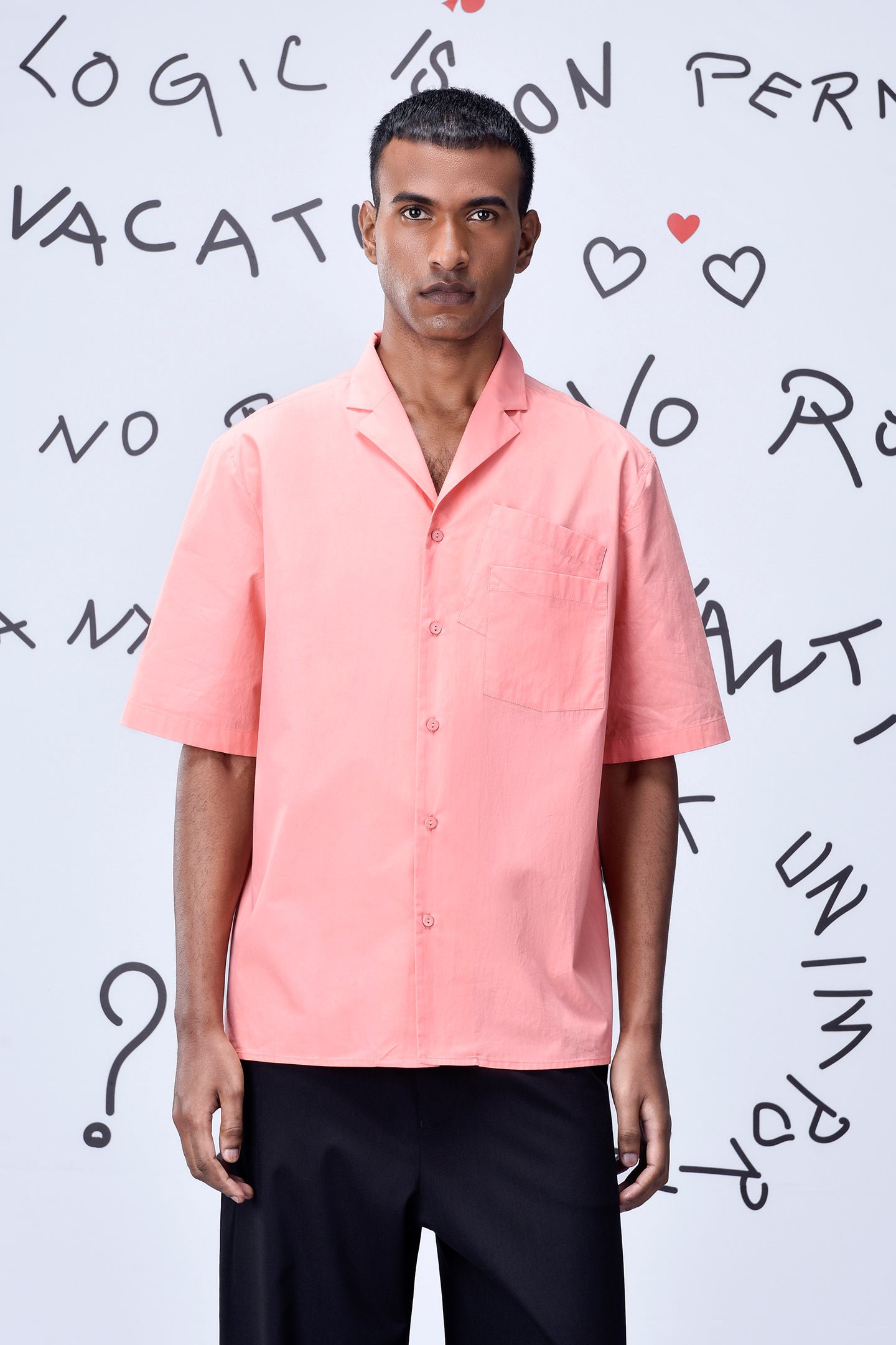 Mens overlapping pocket shirt by Stylera in light pink with short sleeves