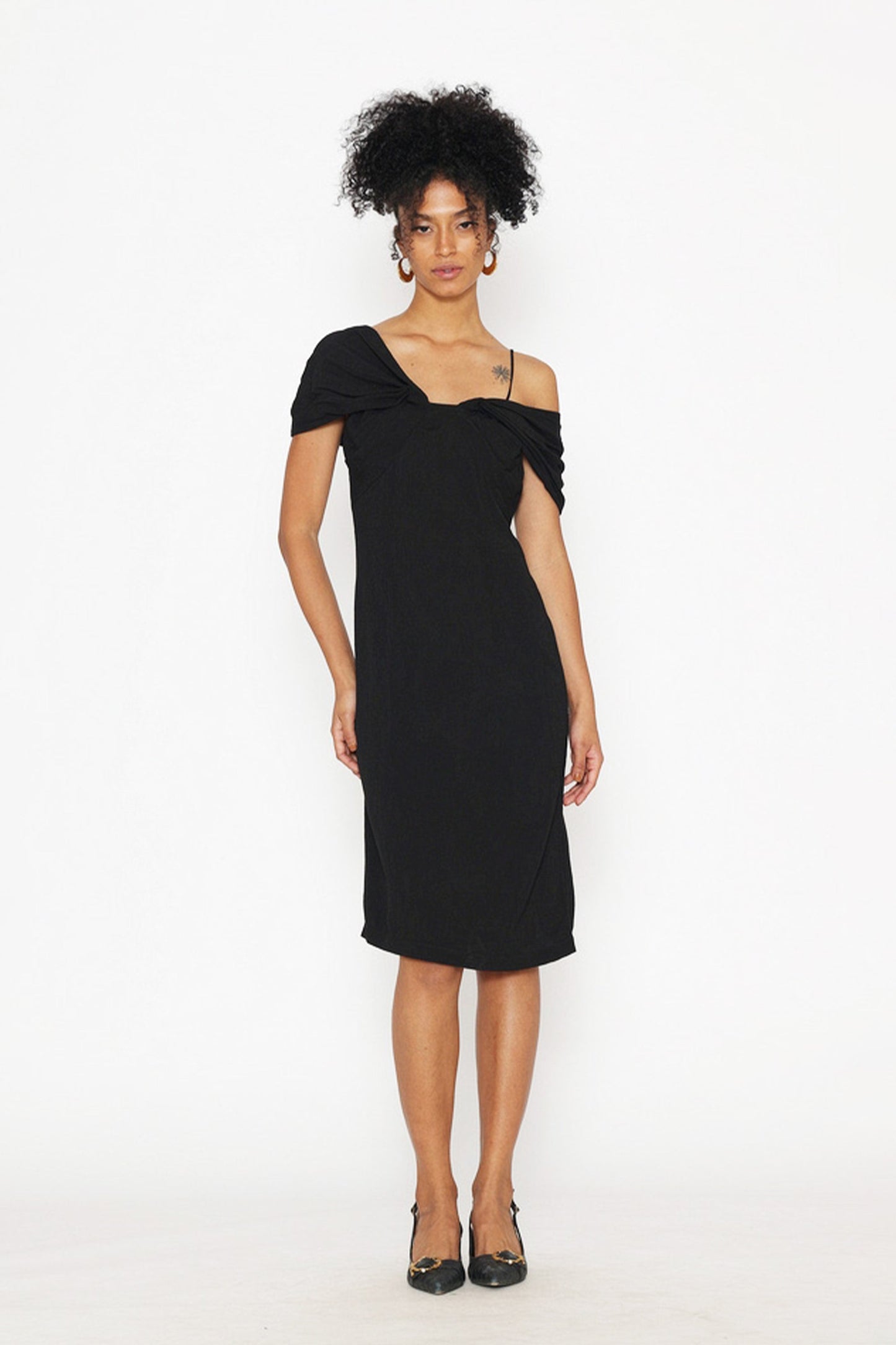 Stylera moonlit tide cocktail dress black off-shoulder midi dress with fitted silhouette