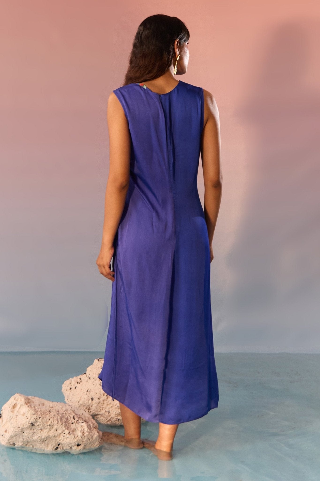 Stylera navy yin yang print dress sleeveless midi dress shown from the back