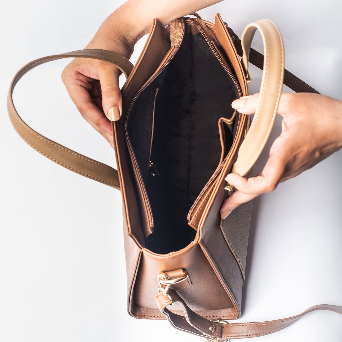 Inside view of a Stylera handbag, perfect as stylish everyday work bags