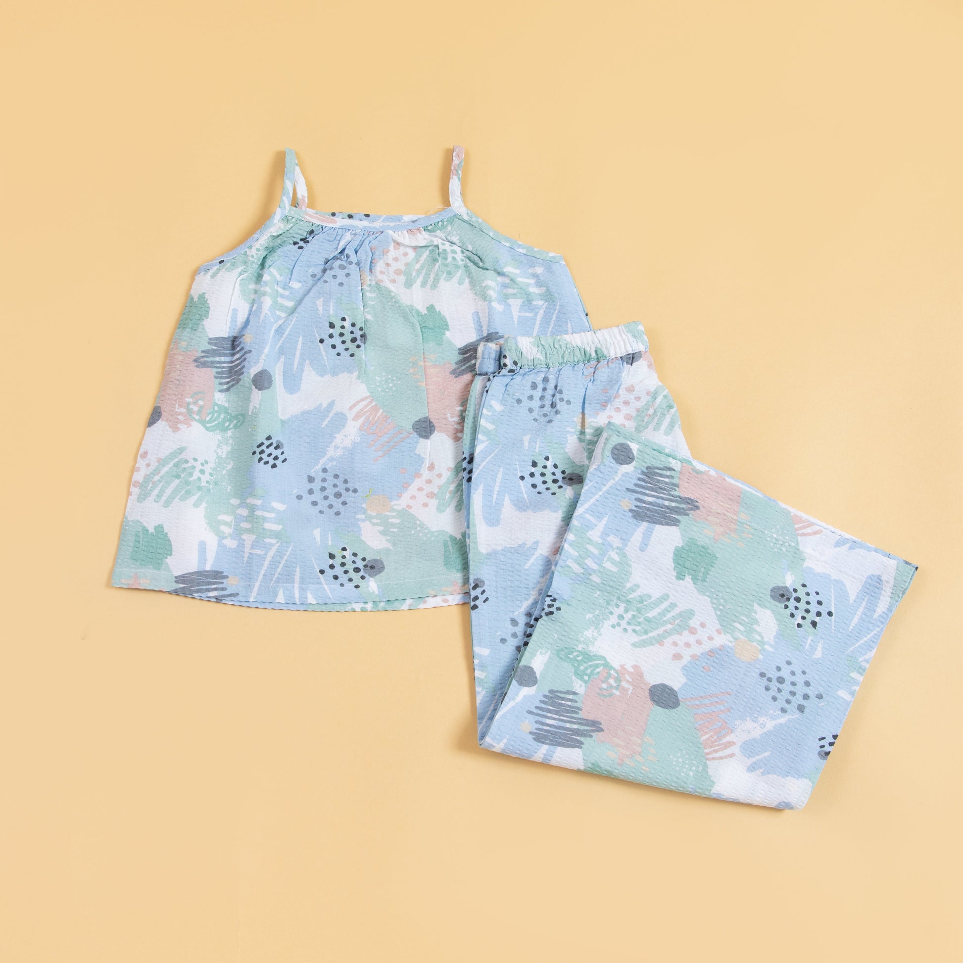 Stylera trendy sleeveless matching set with colorful abstract patterns for casual summer wear