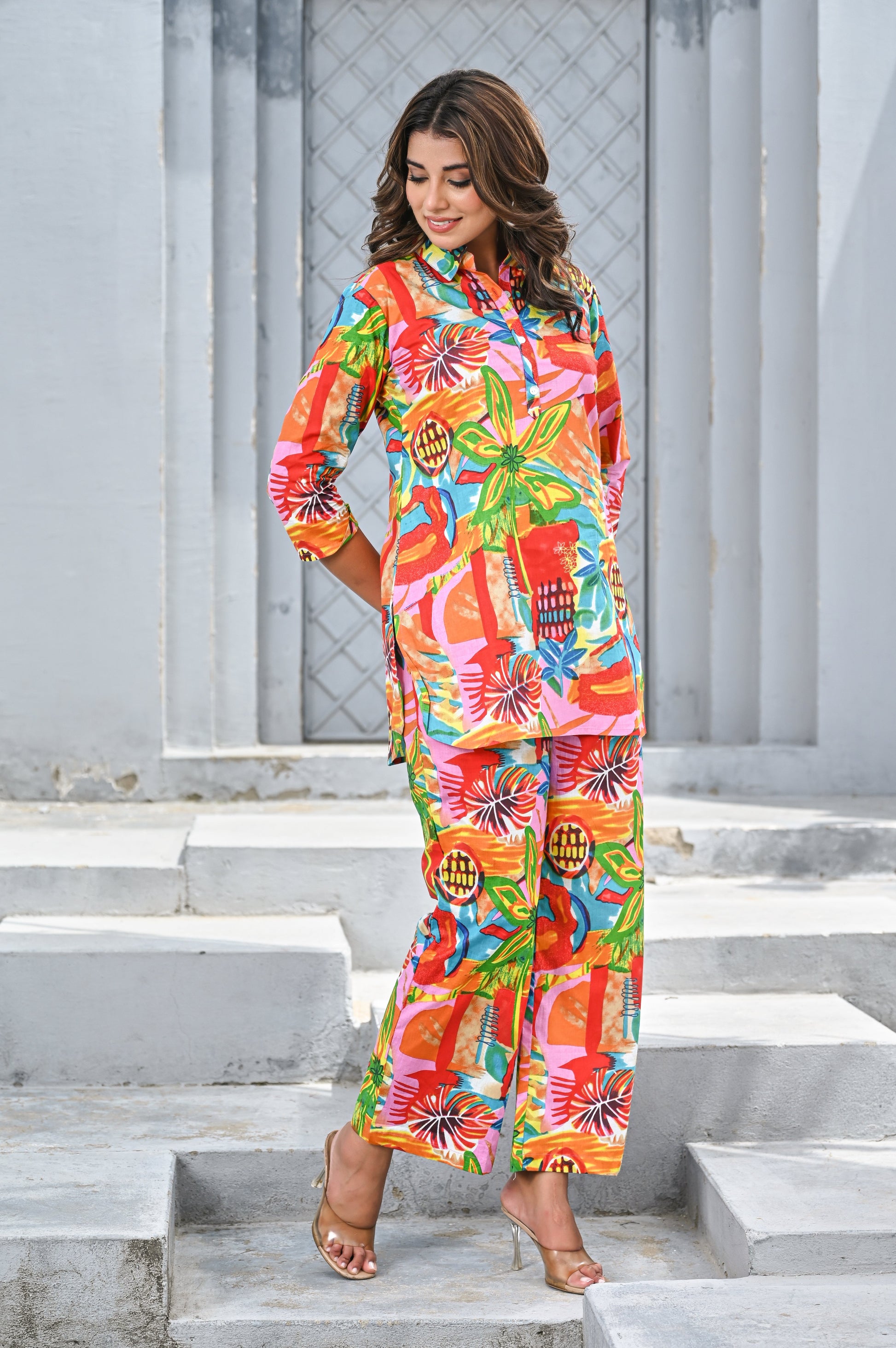 Stylera women’s tropical print co-ord set in vibrant colors featuring a floral design