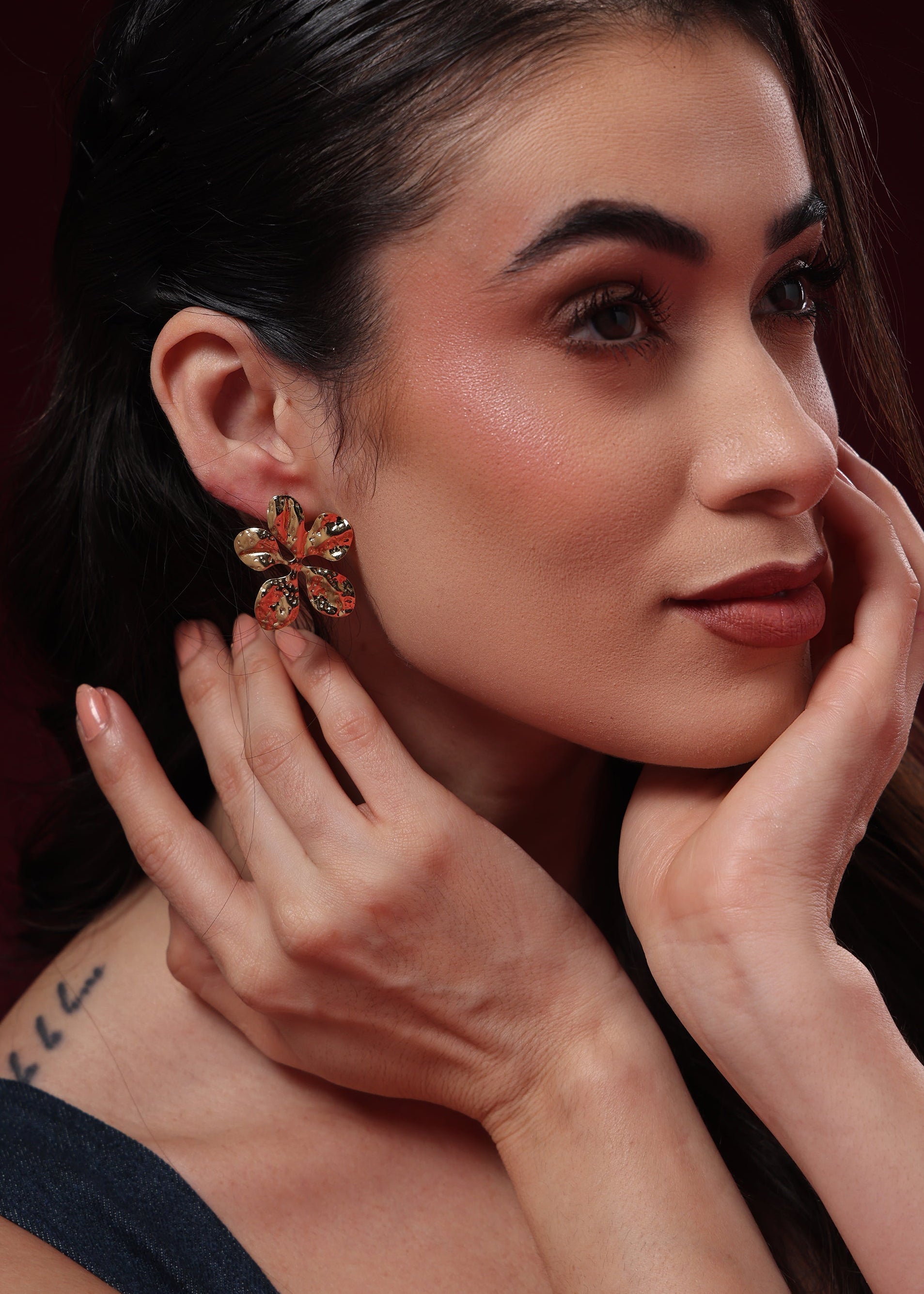 Flower Valora Golden Stud Earrings