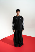 Graveen Printed Oversized Black Sweatshirt Main Character