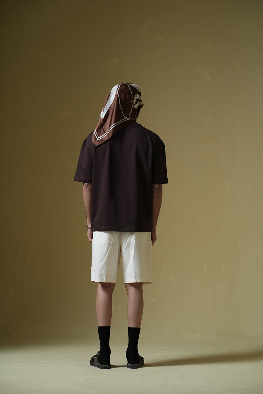 07 Brown Round Neck Oversized T-Shirt Main Character