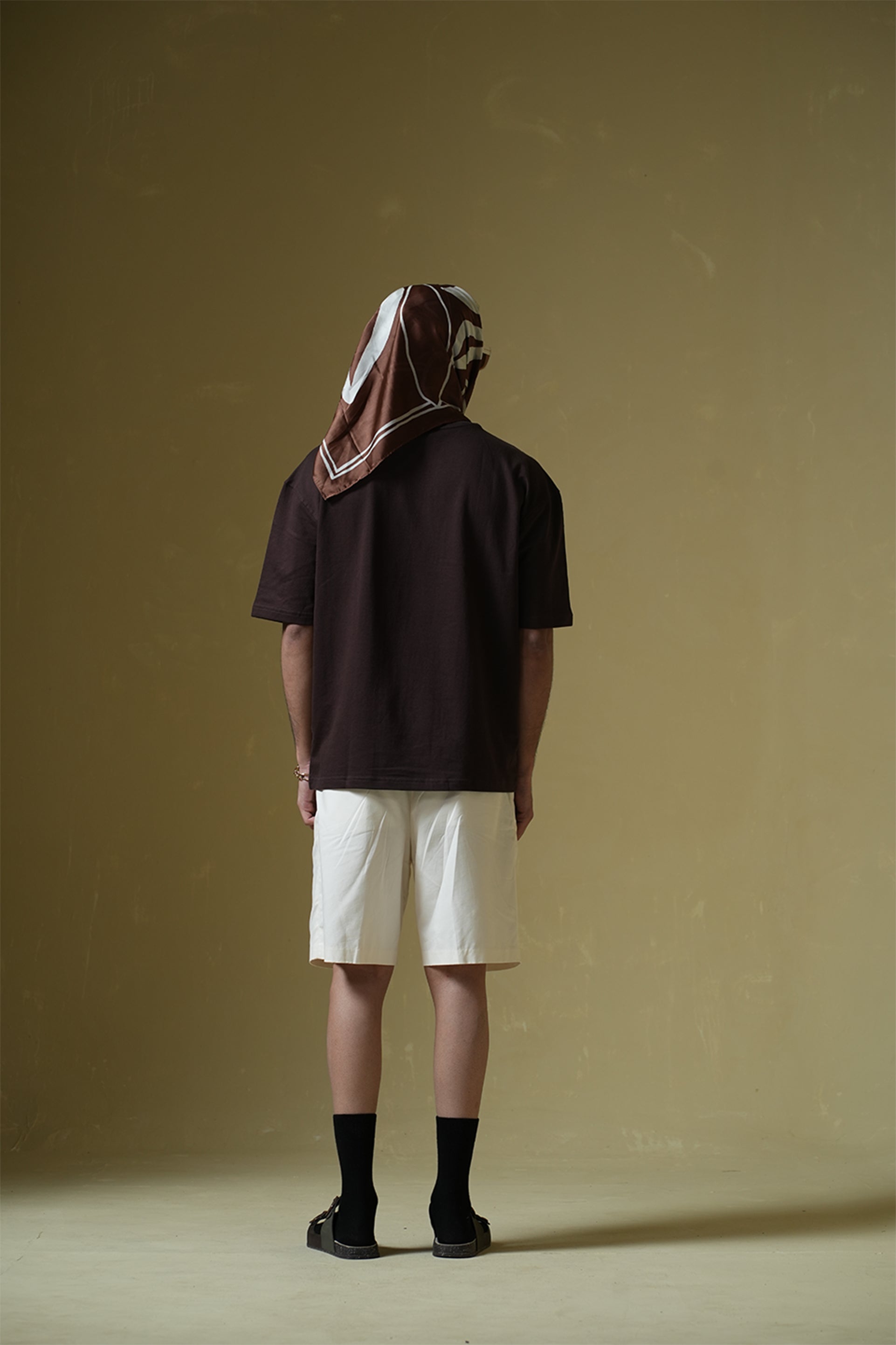 07 Brown Round Neck Oversized T-Shirt Main Character