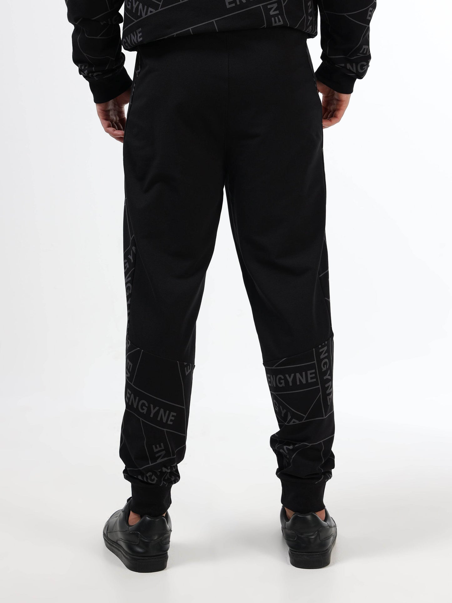 Men’s black joggers