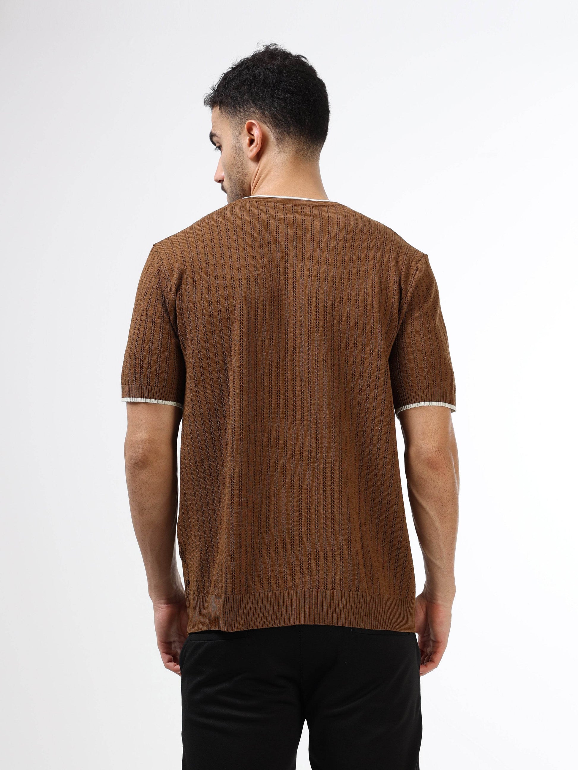 Men’s brown polo tshirt