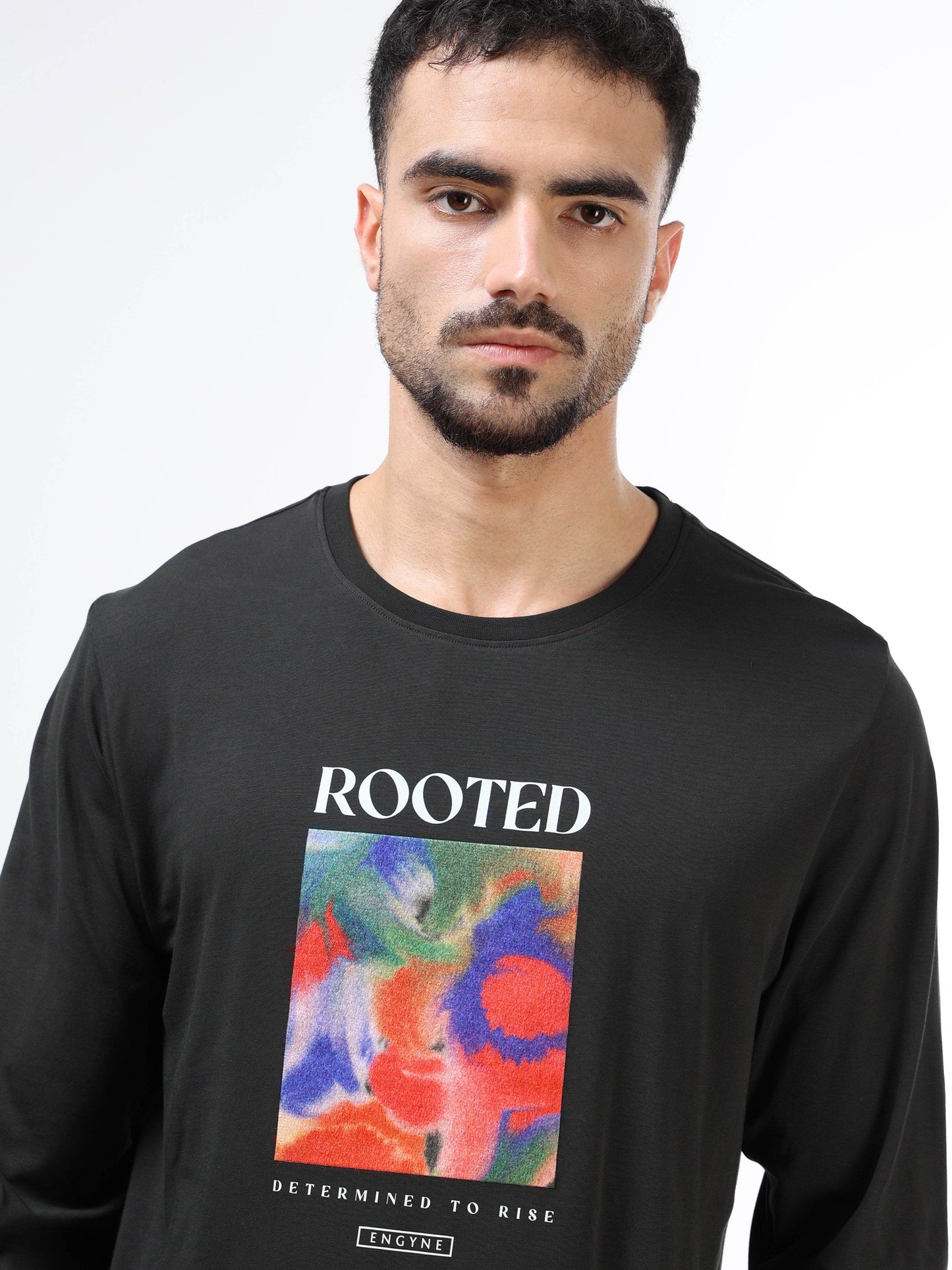 Men’s olive t-shirt