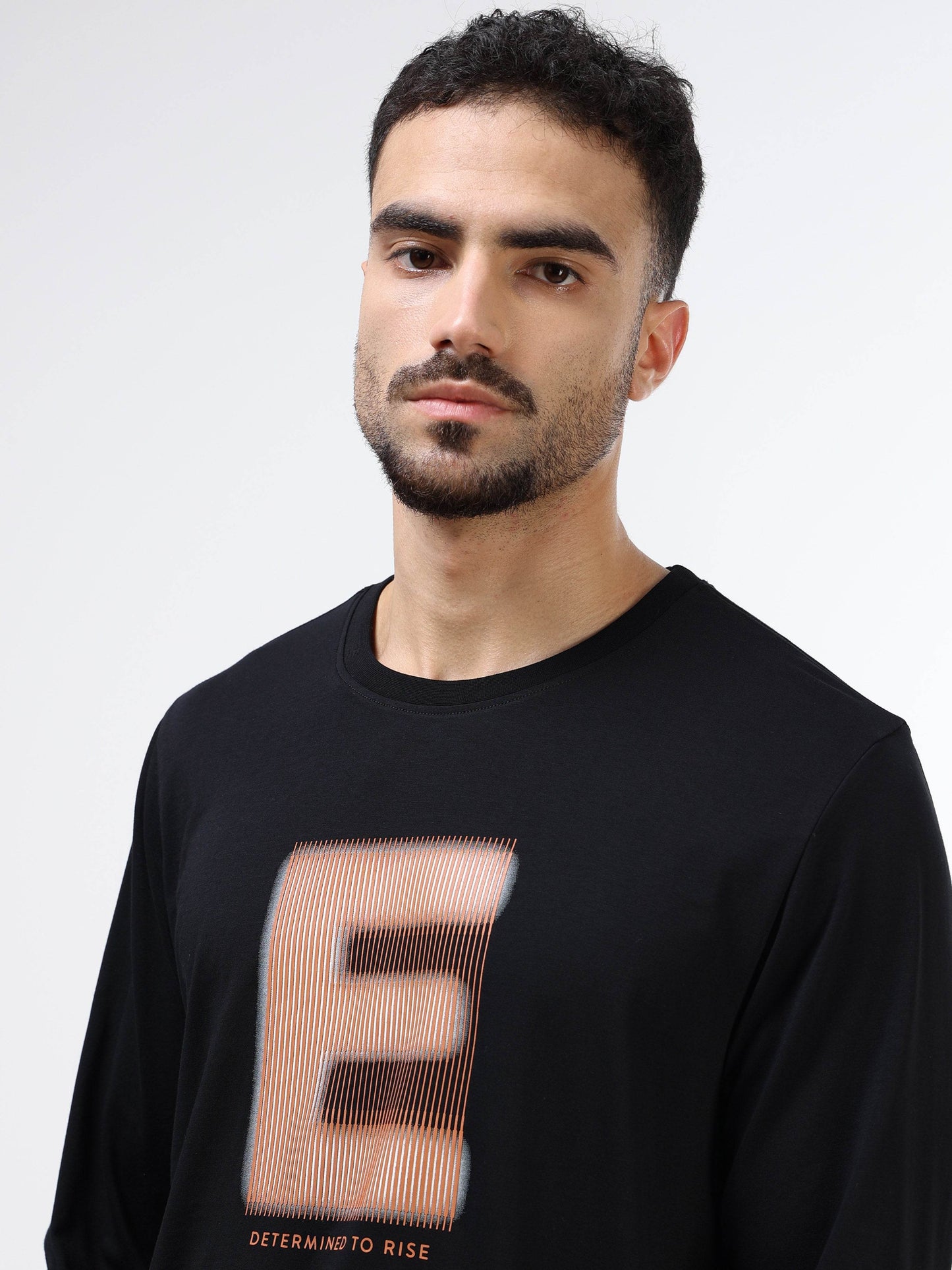 Men’s black tshirt