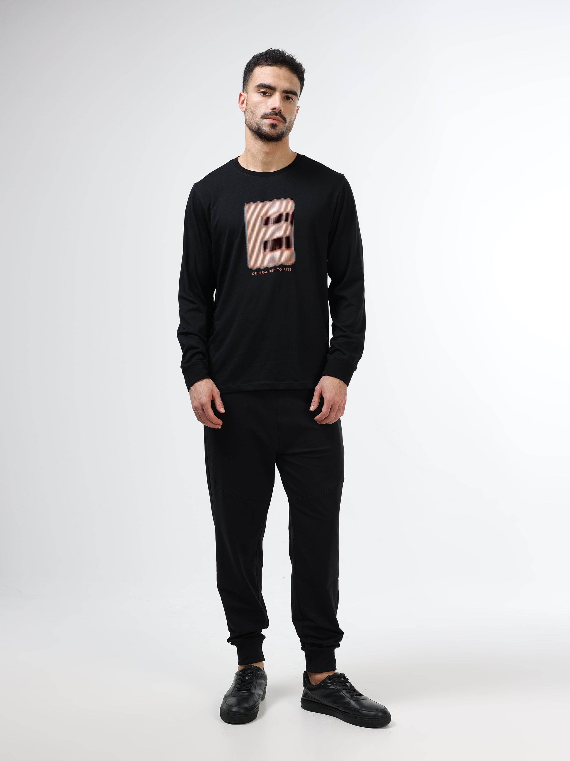 Men’s black tshirt