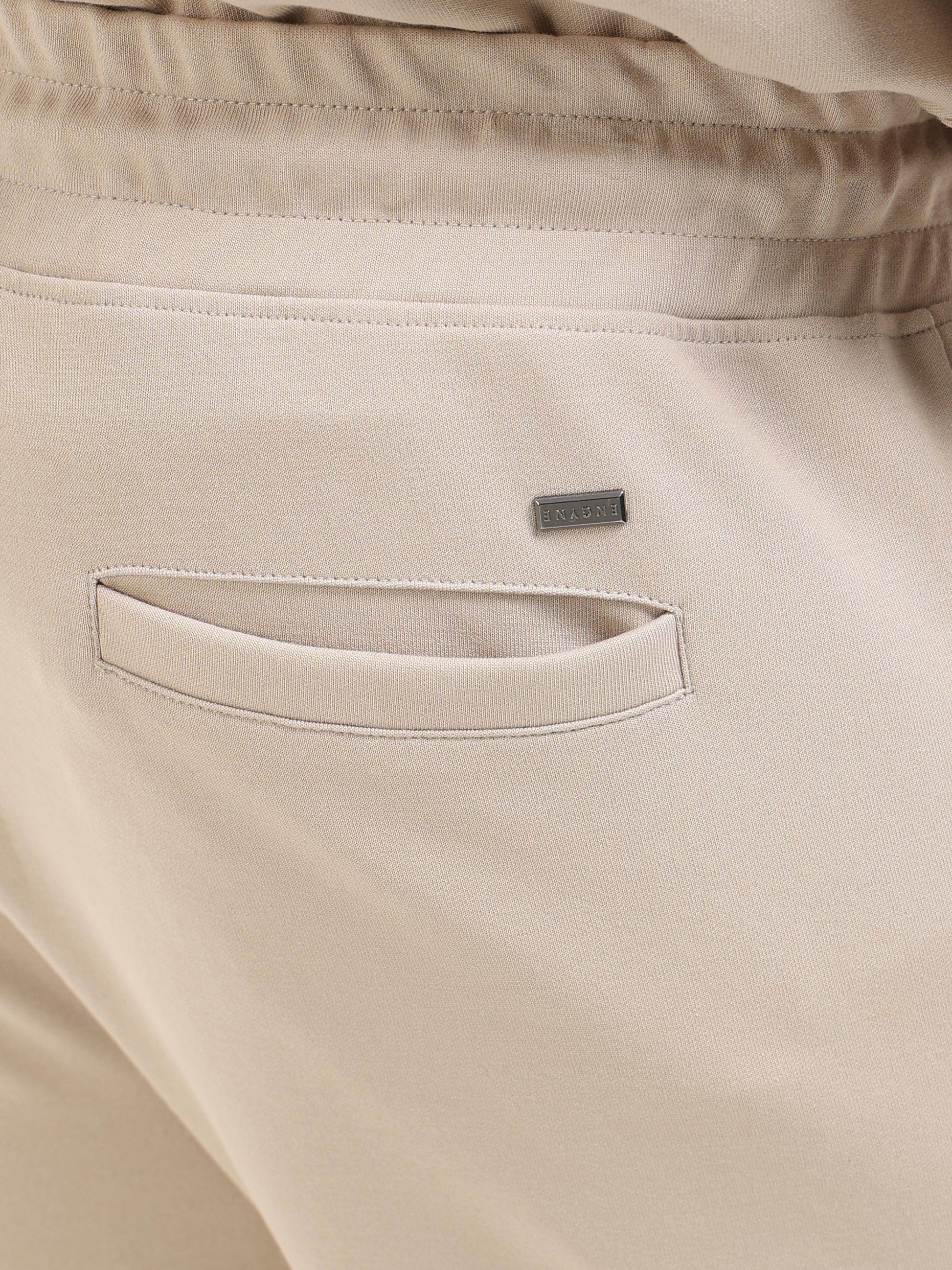 Men’s beige shorts