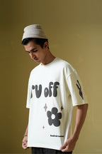 TV Off Printed Cream Oversized T-Shirt Main Character