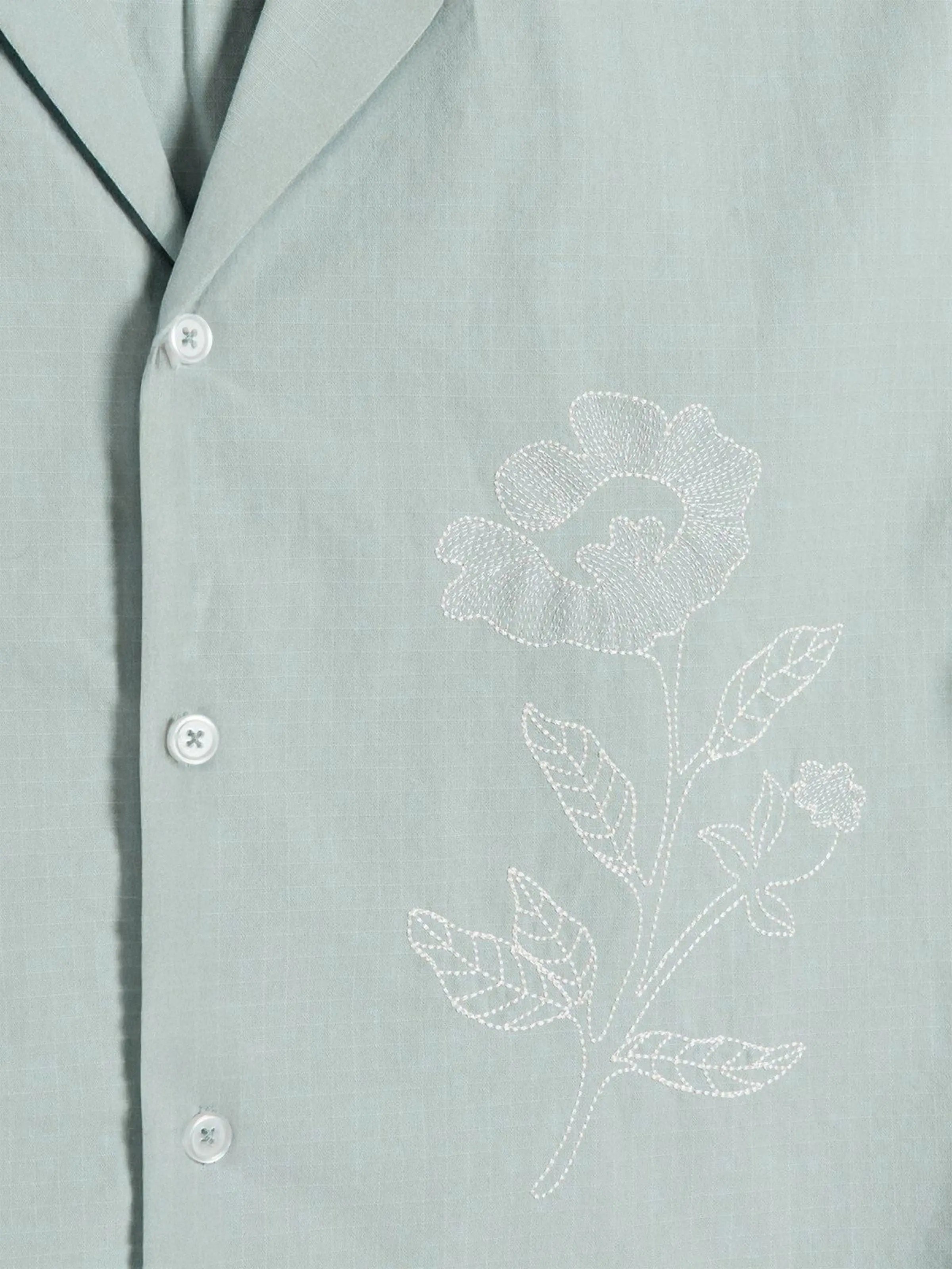 Men's Box-Fit Embroidered Linen Baby Blue Shirt Vellure