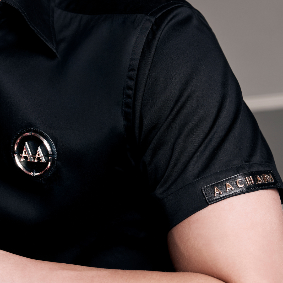 Black Signature Sleeve
