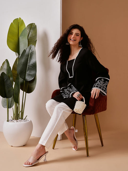 Barara Black & White Embroidered Kurta