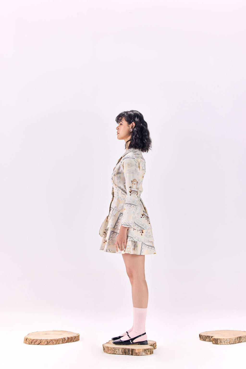 Button-Up Renaissance King Print Short Dress