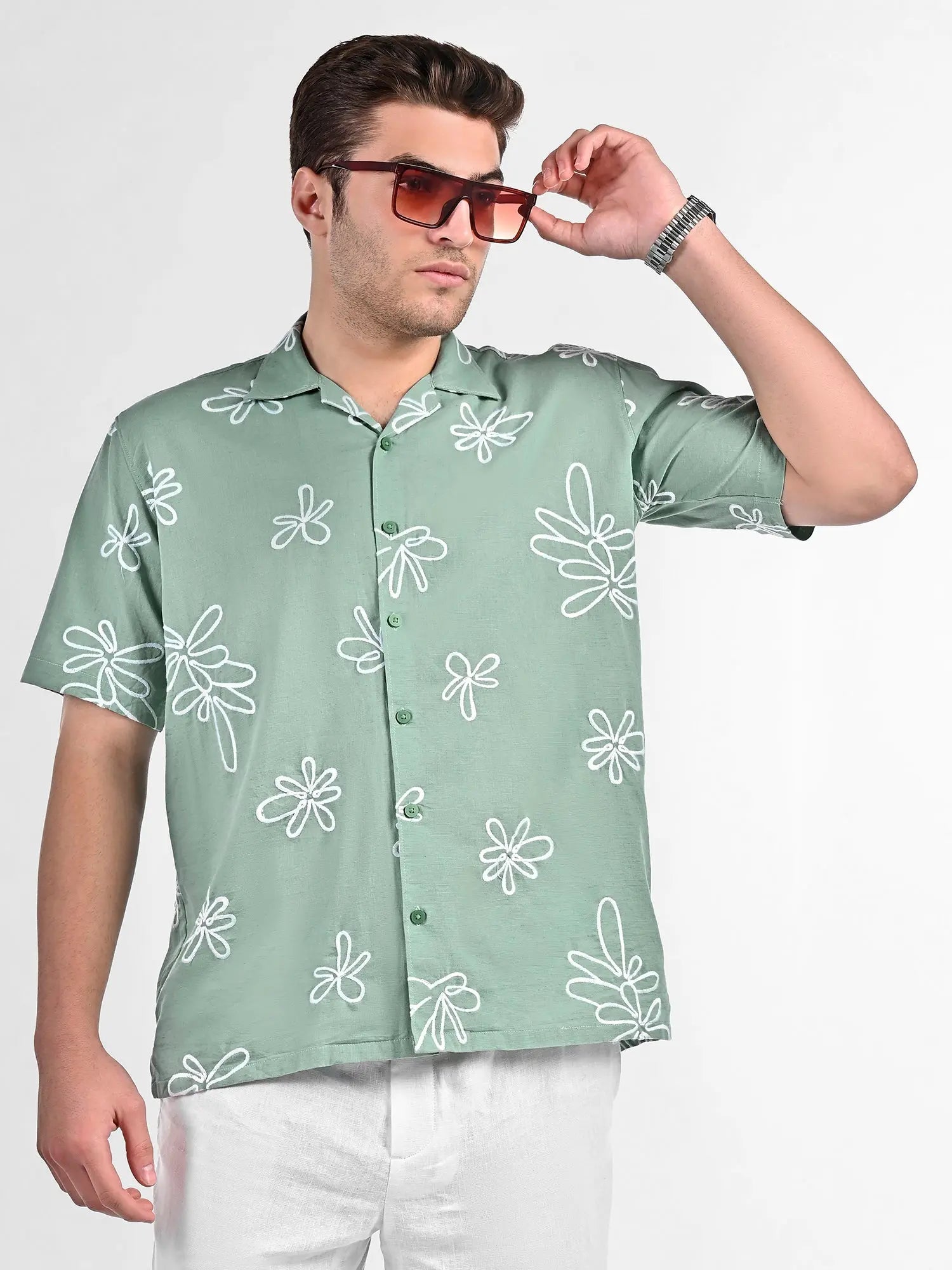 Men's Box-Fit Floral Embroidered Linen Lust Sage Shirt Vellure