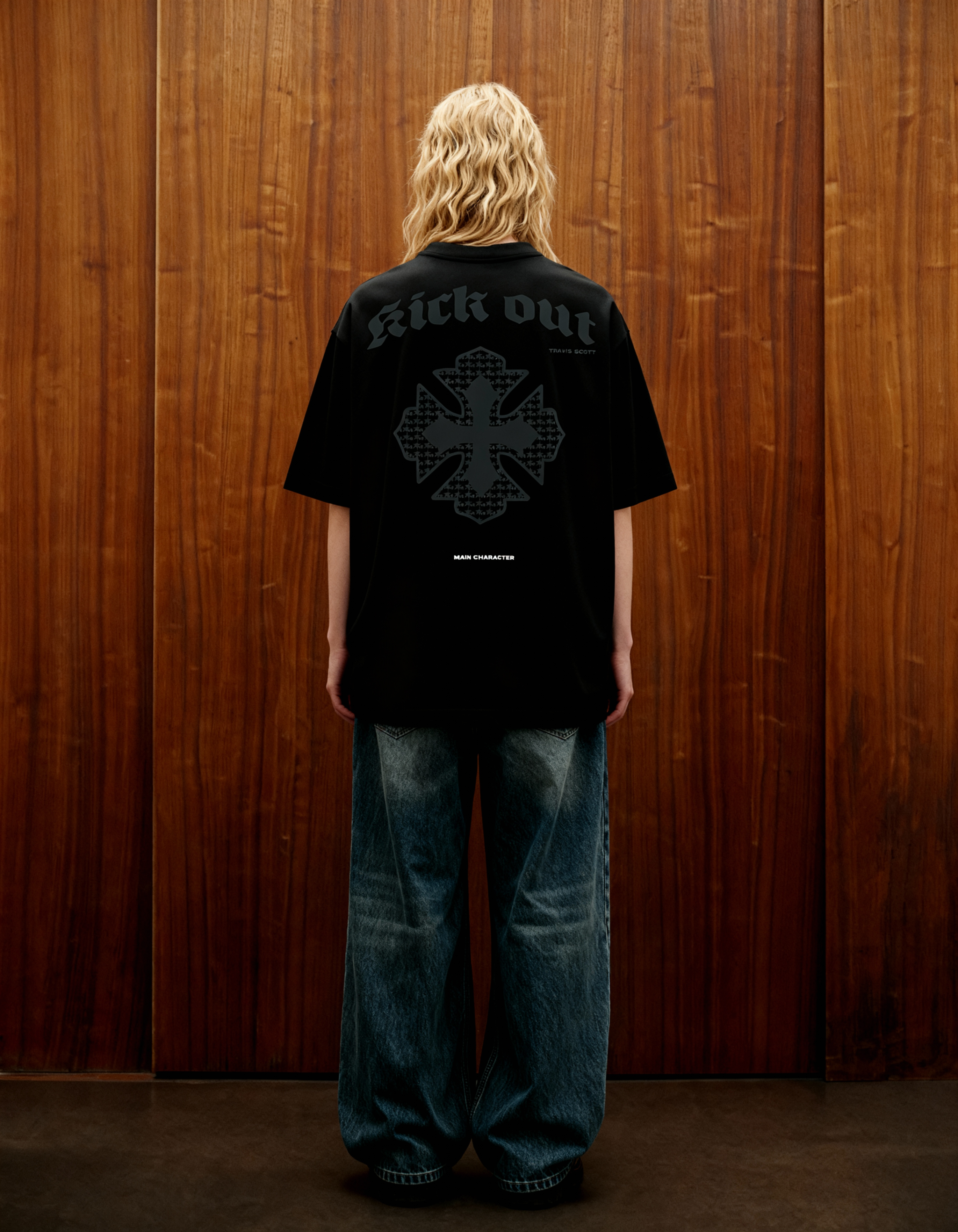 Kick Out Heavyweight-Oversized T-Shirt