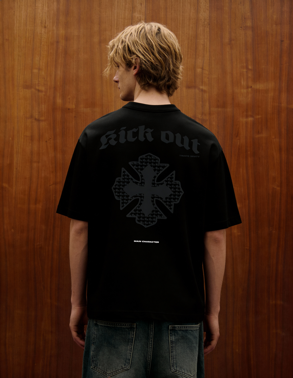 Kick Out Heavyweight-Oversized T-Shirt