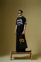 Nevermind Printed Black Oversized T-Shirt Main Character