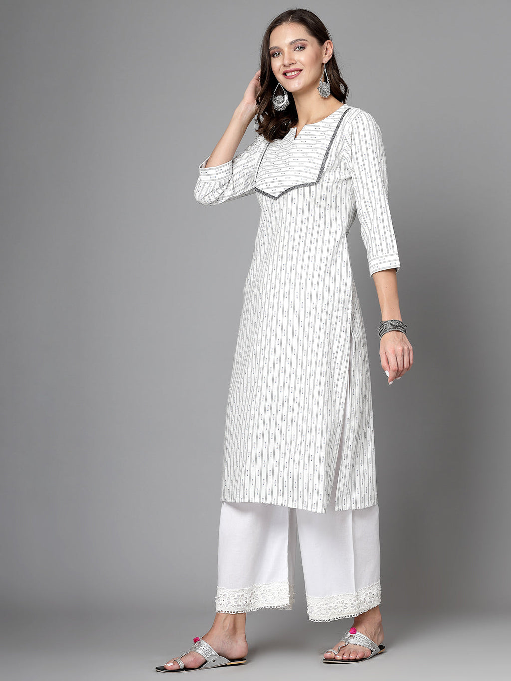 Women Off White Cotton Dobby Kurta Krya