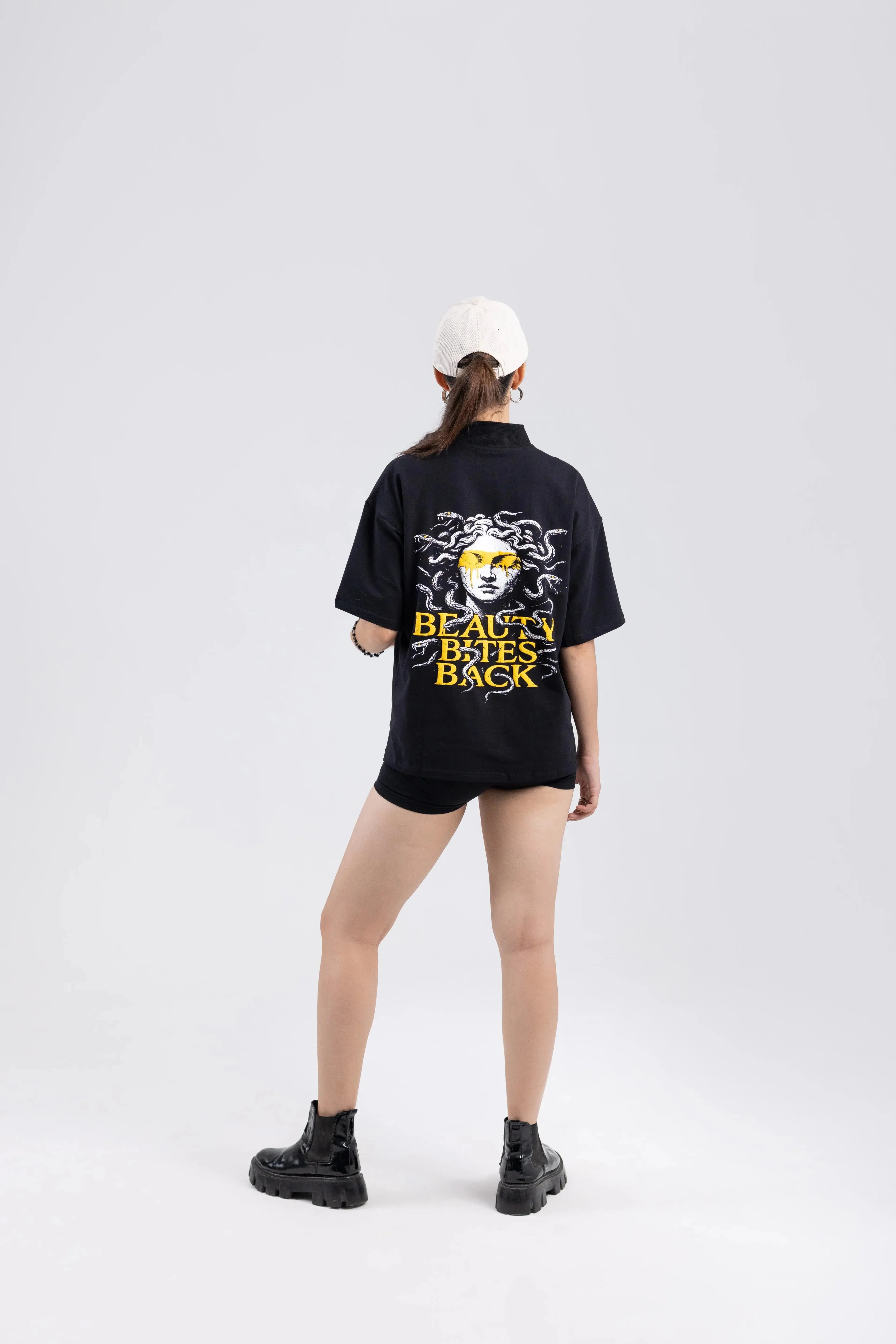 “Beauty Bites Back” Round Neck Black T-shirt Off Sinners