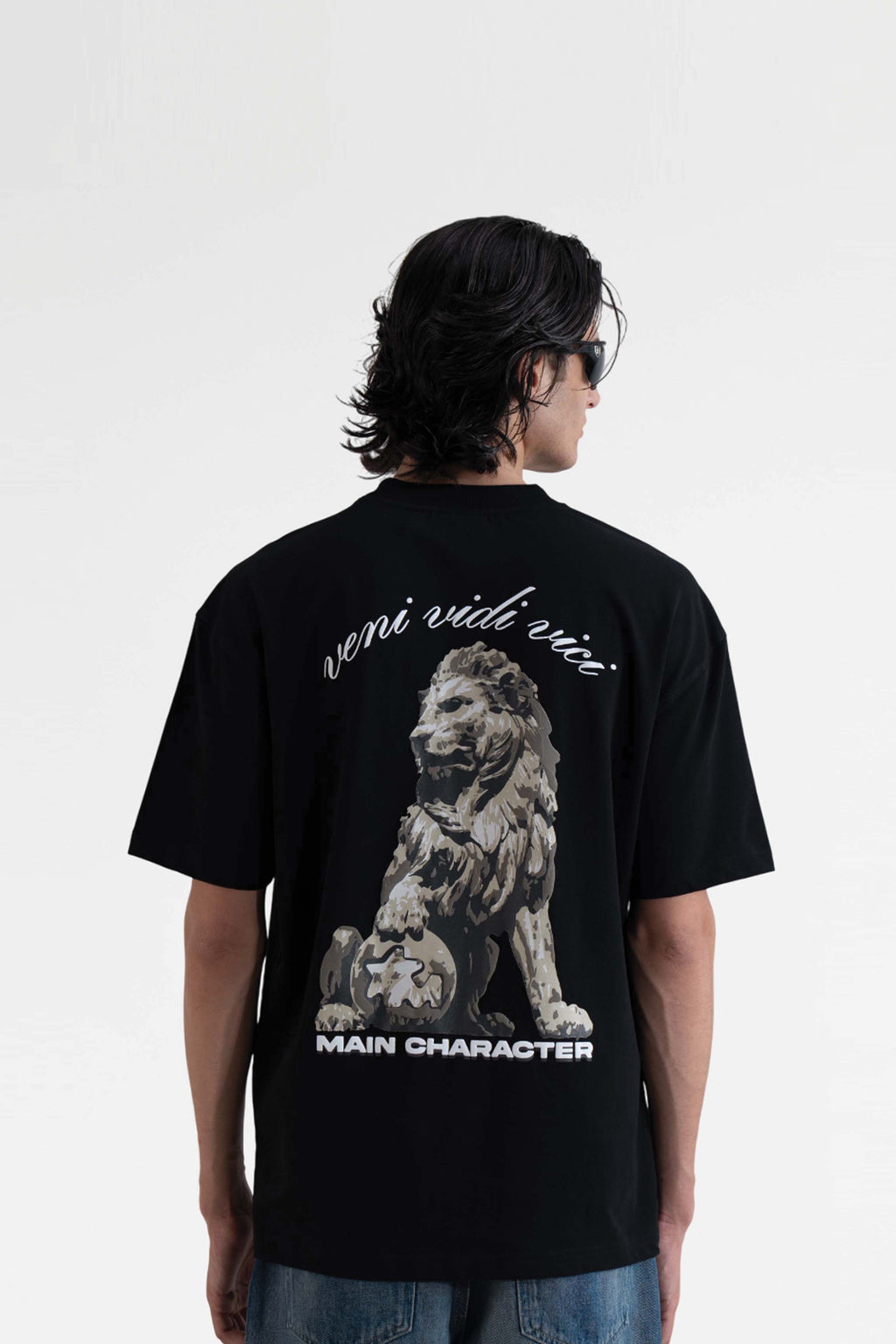 Veni Vidi Vici Printed Black Oversized  T-Shirt Main Character