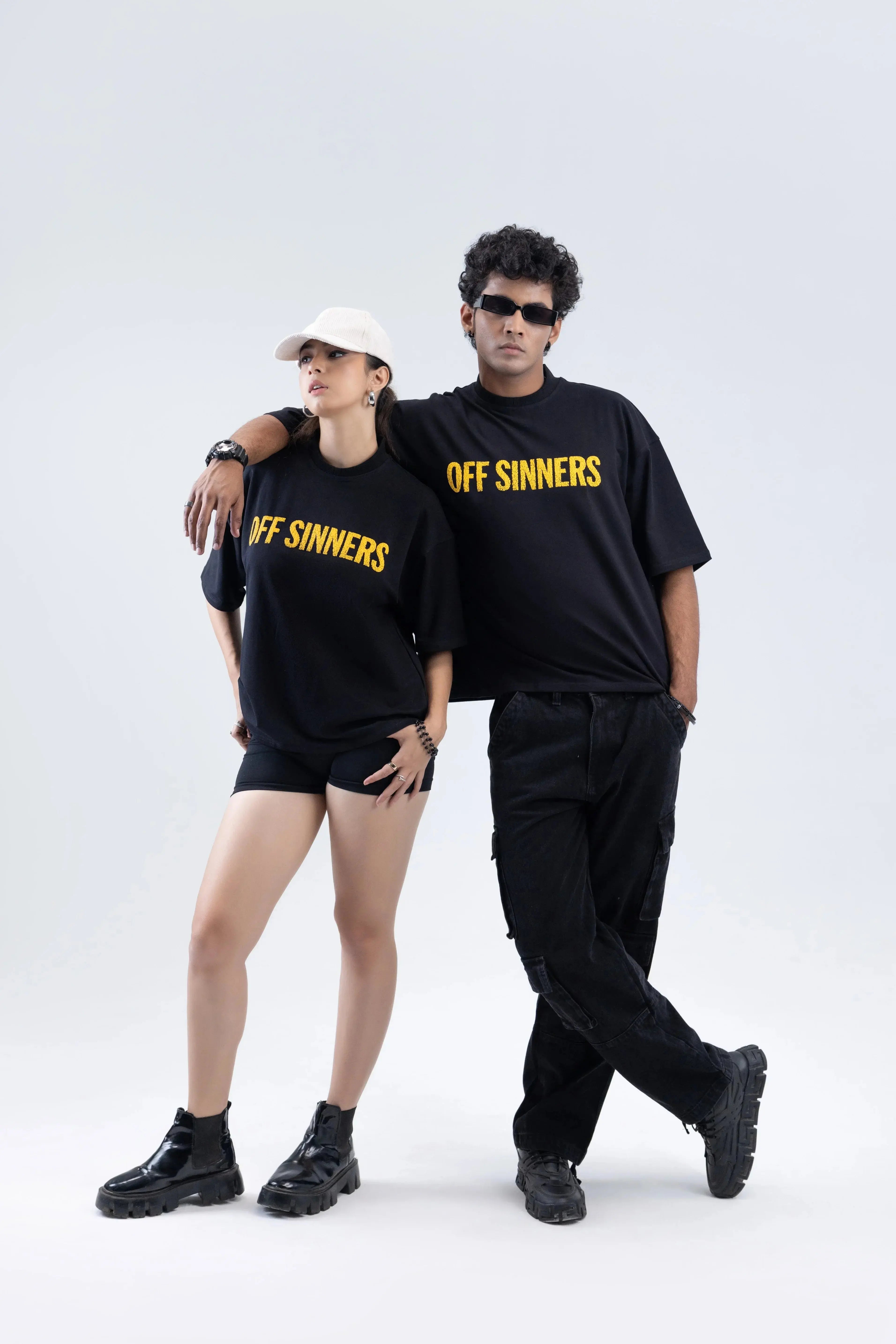 “Beauty Bites Back” Round Neck Black T-shirt Off Sinners