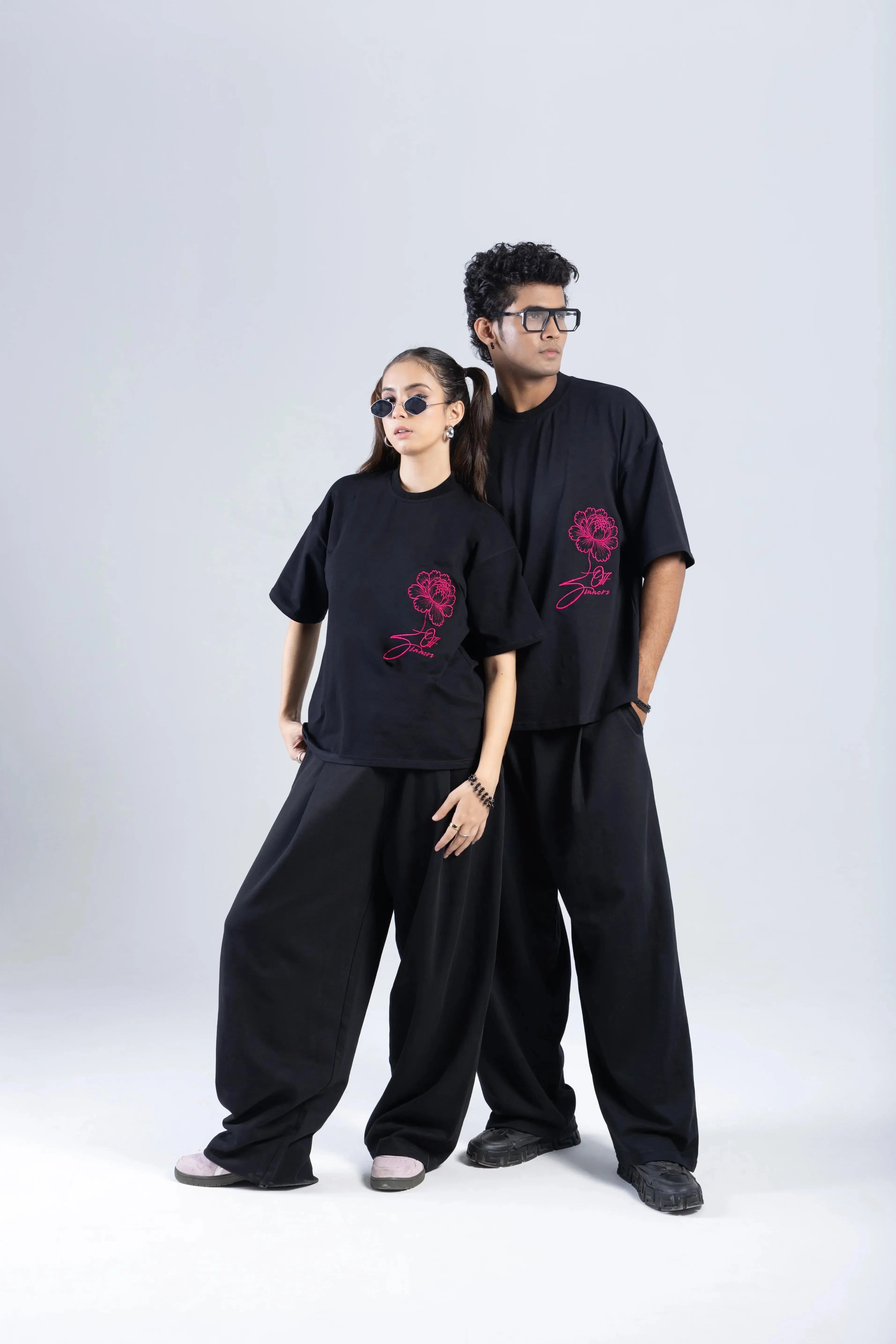"Move Over Roses" Round Neck Printed Black T-Shirt Off Sinners