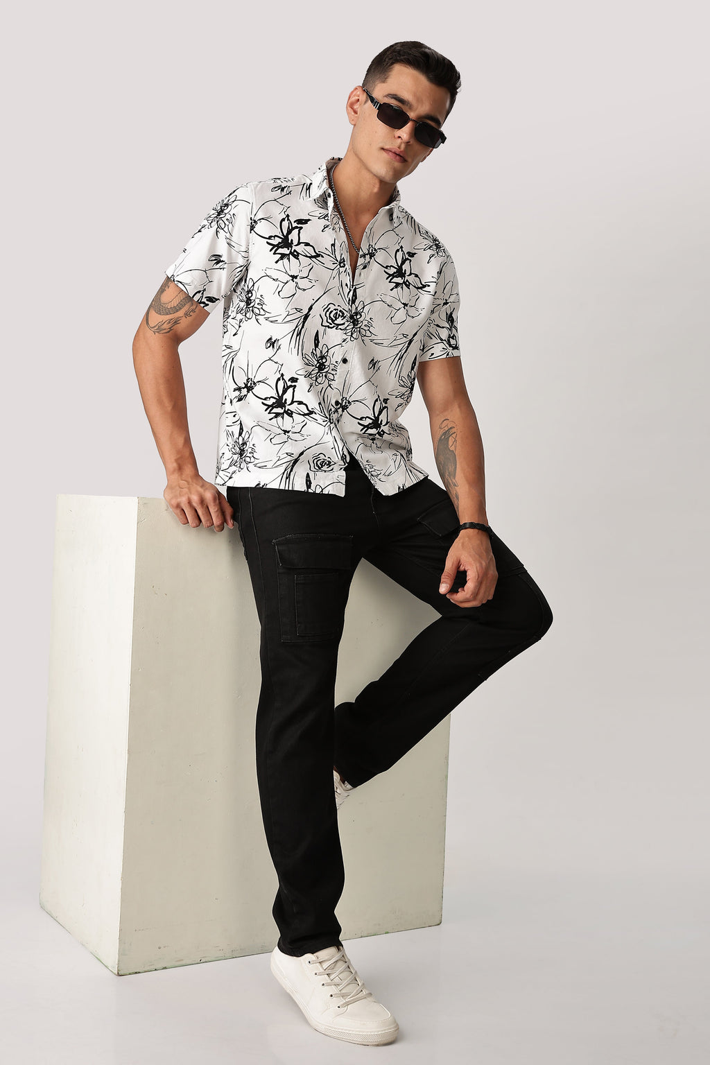 Uri Floral Sketch White Shirt Uri