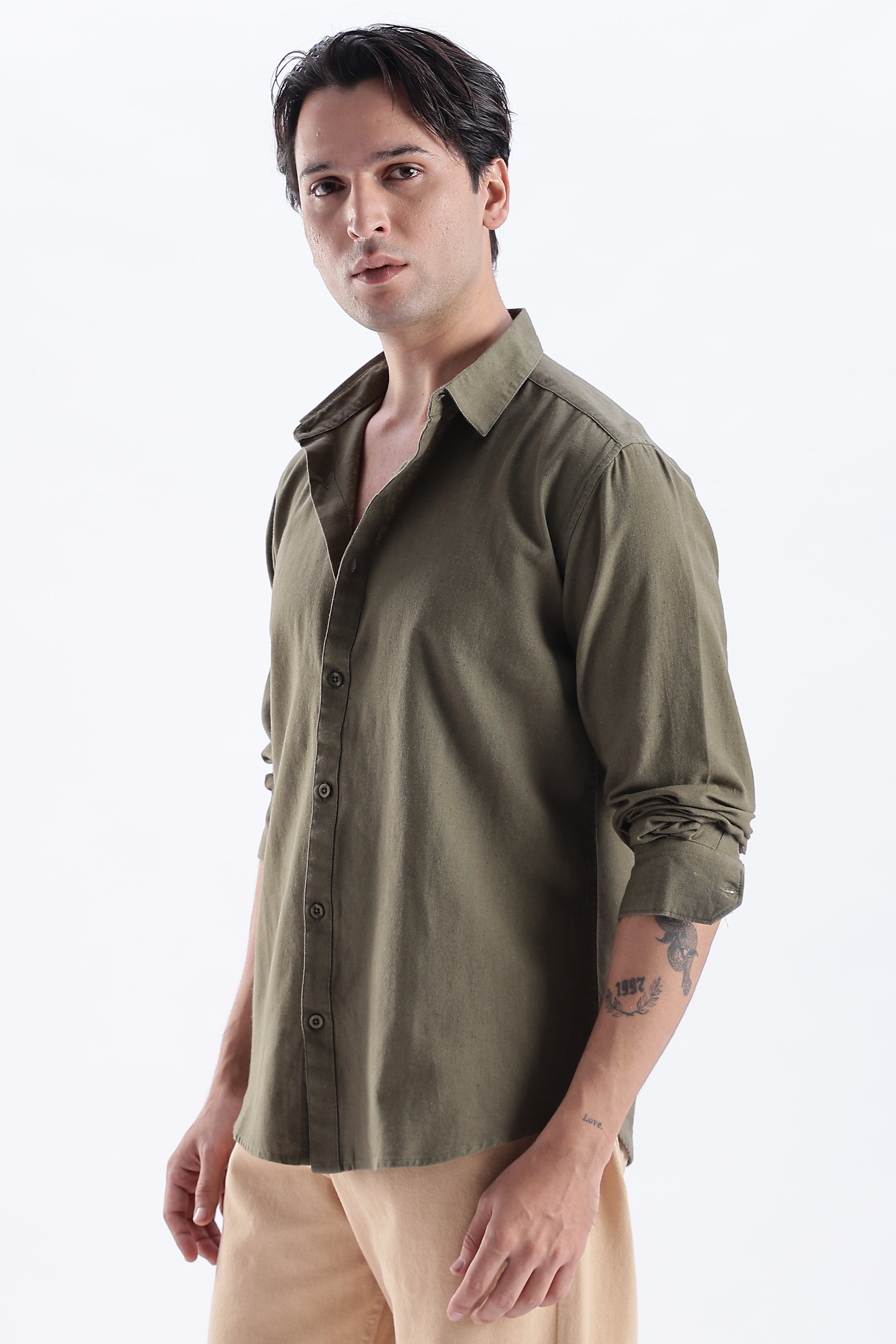 Uri Deep Olive Spread Collar Solid Shirt Uri