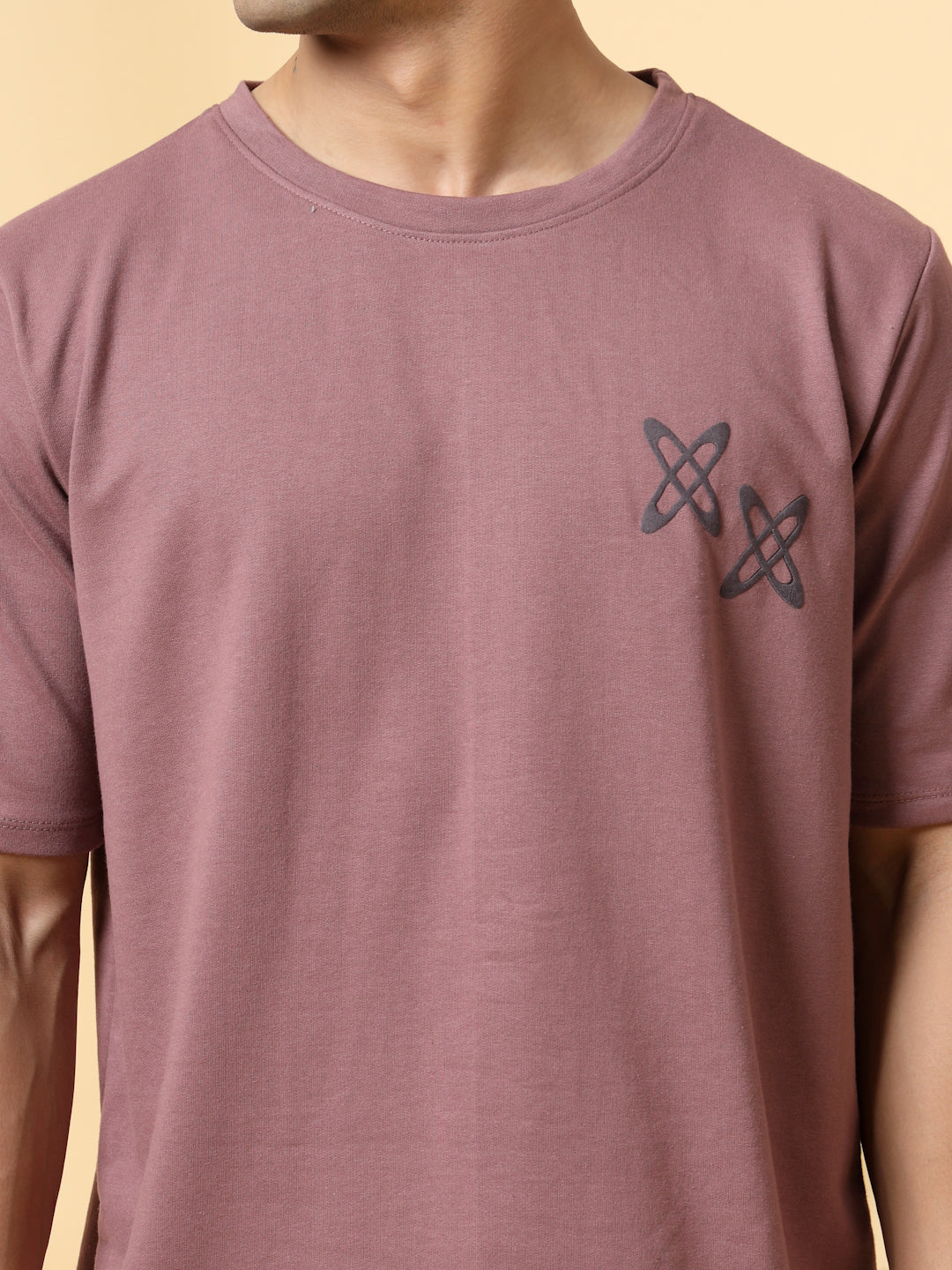 Men Mauve Typography  Oversized T-shirt