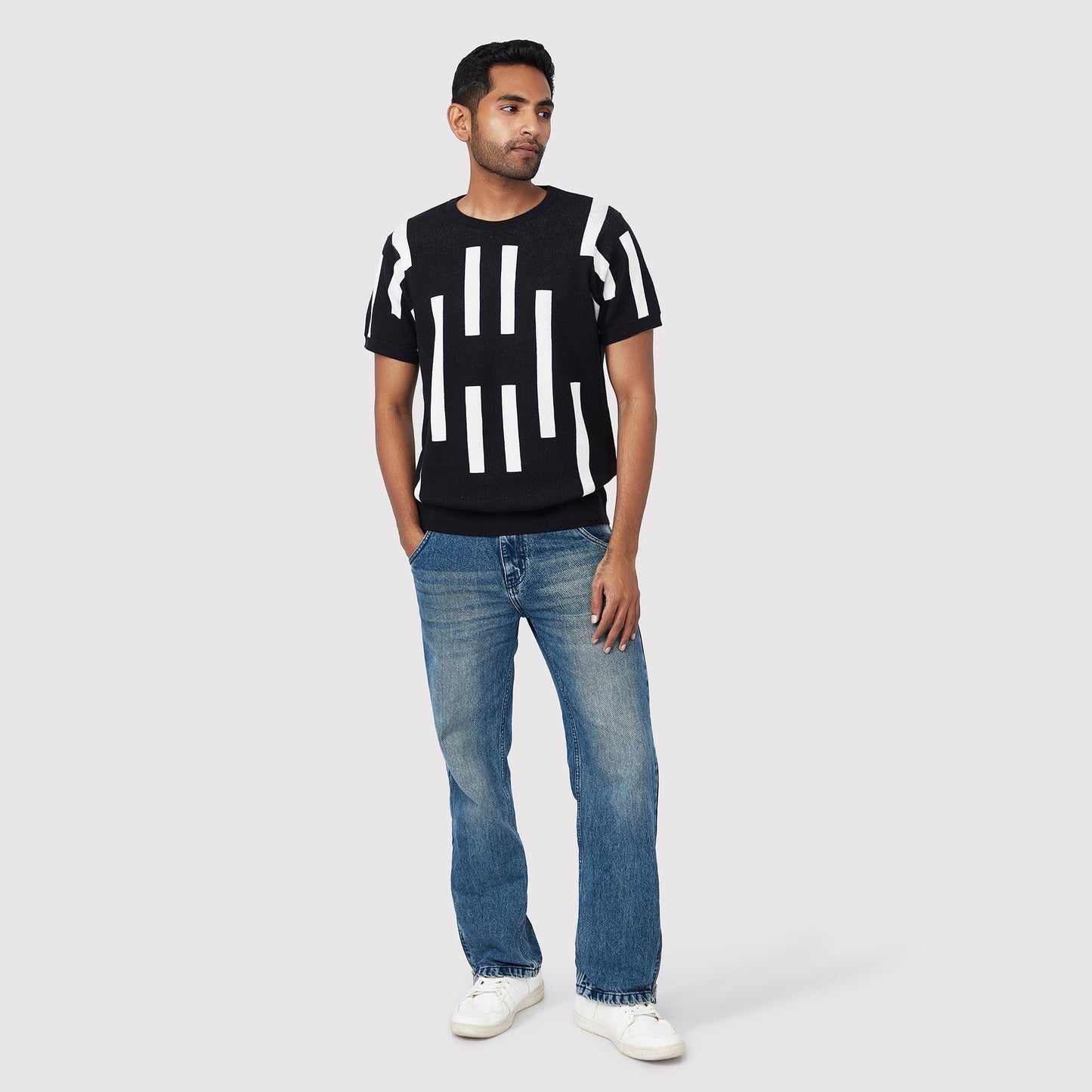 BLACK LINEAR JACQUARD TEE