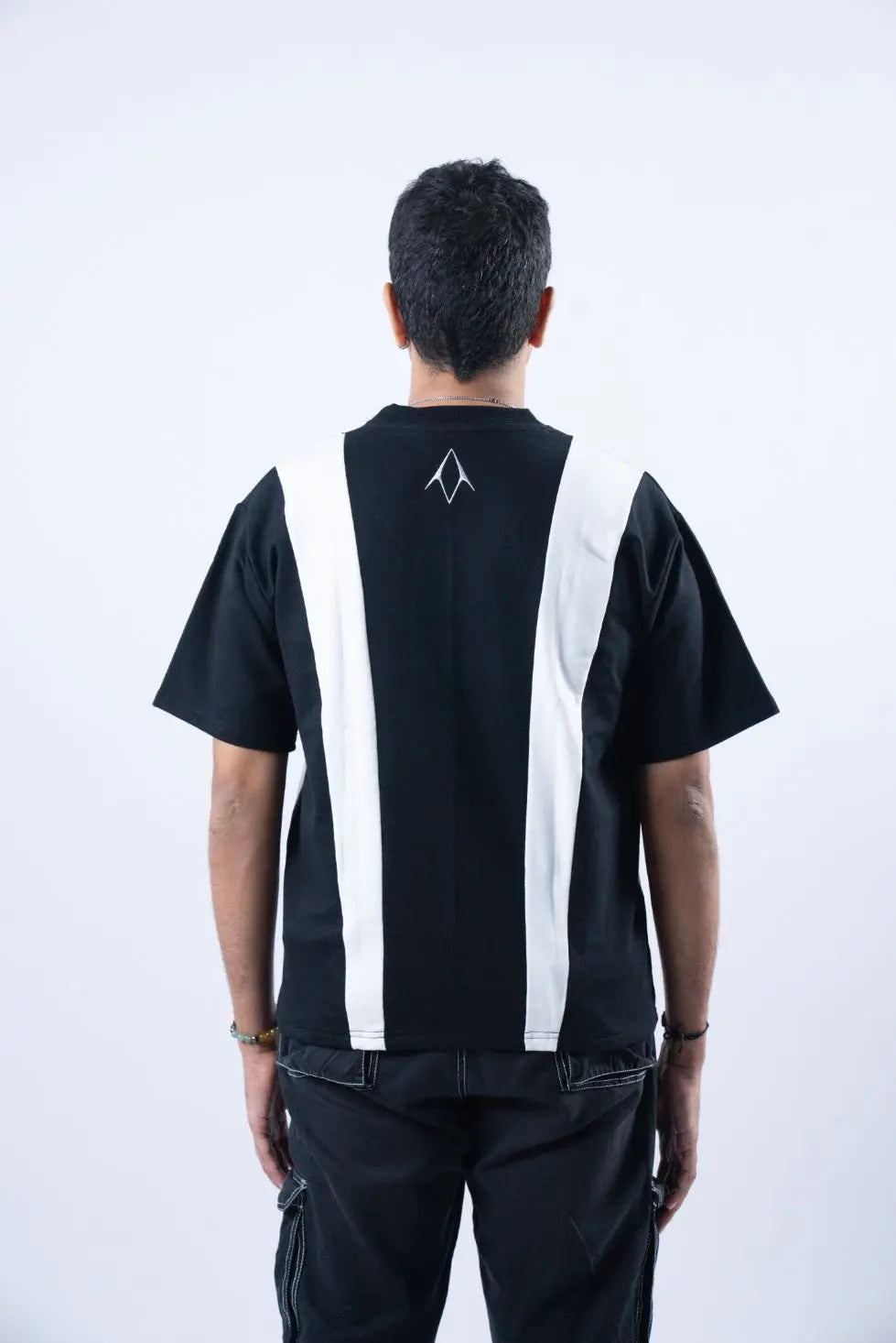 Unisex Embroidered Logo Black & White Splits T-Shirt Kreflct