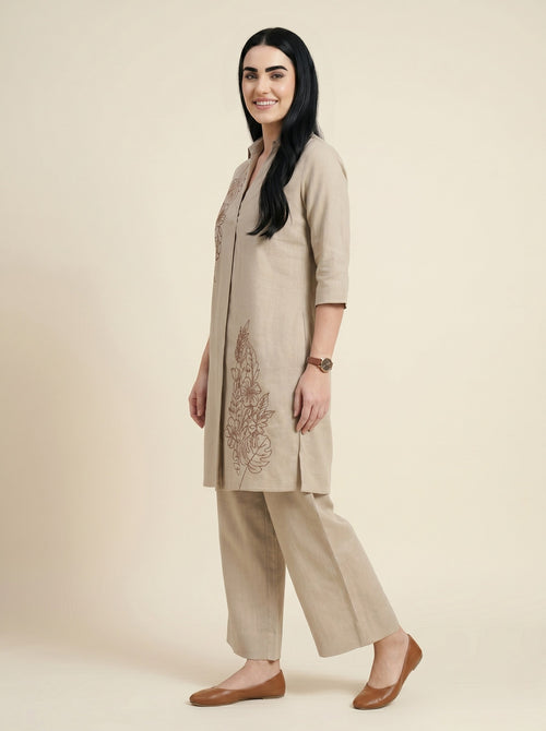 Barara Women's Beige Kurta Set with Pants