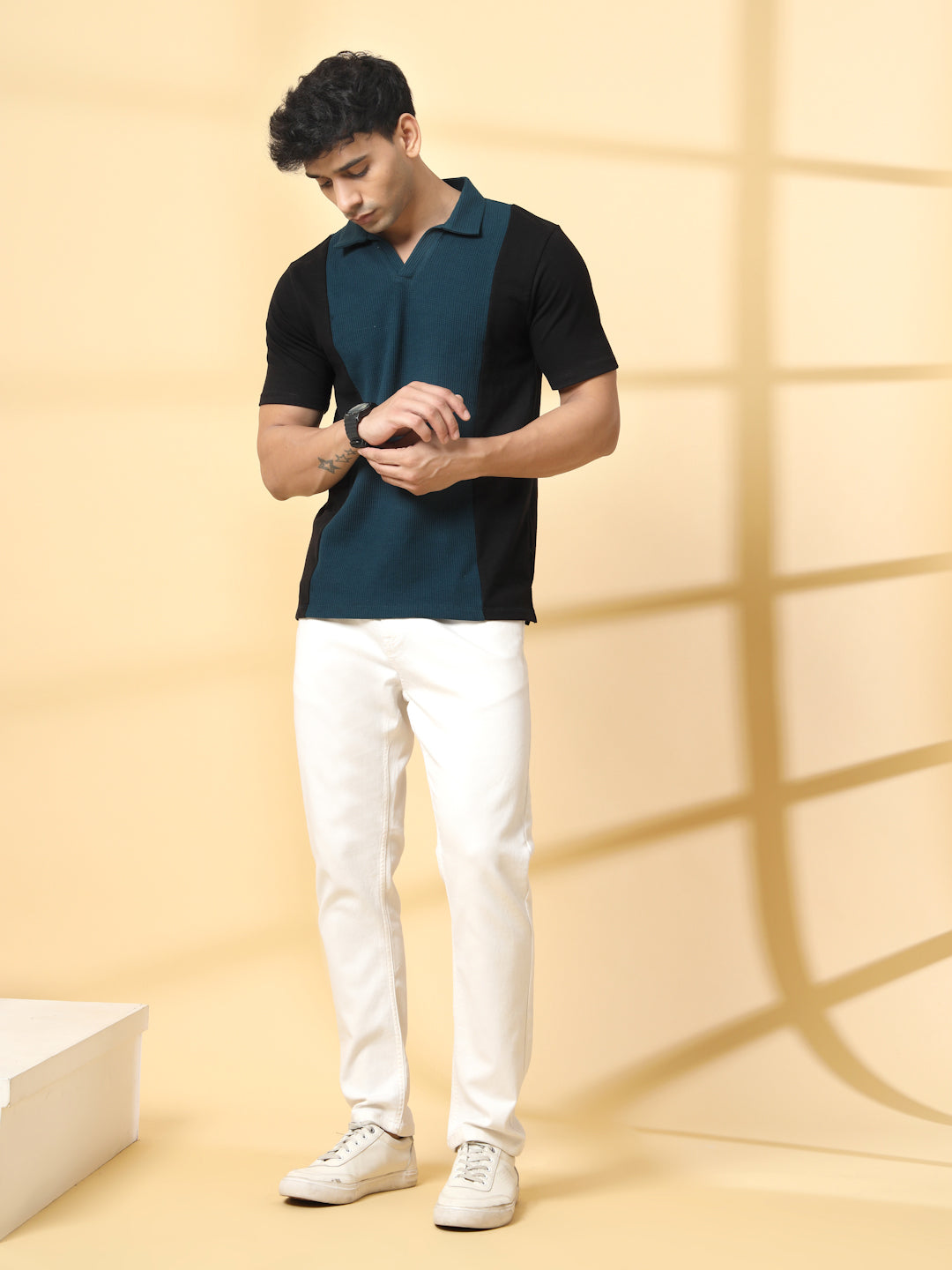 Rigo Men's Contrast Textured Panel  Polo T-shirt