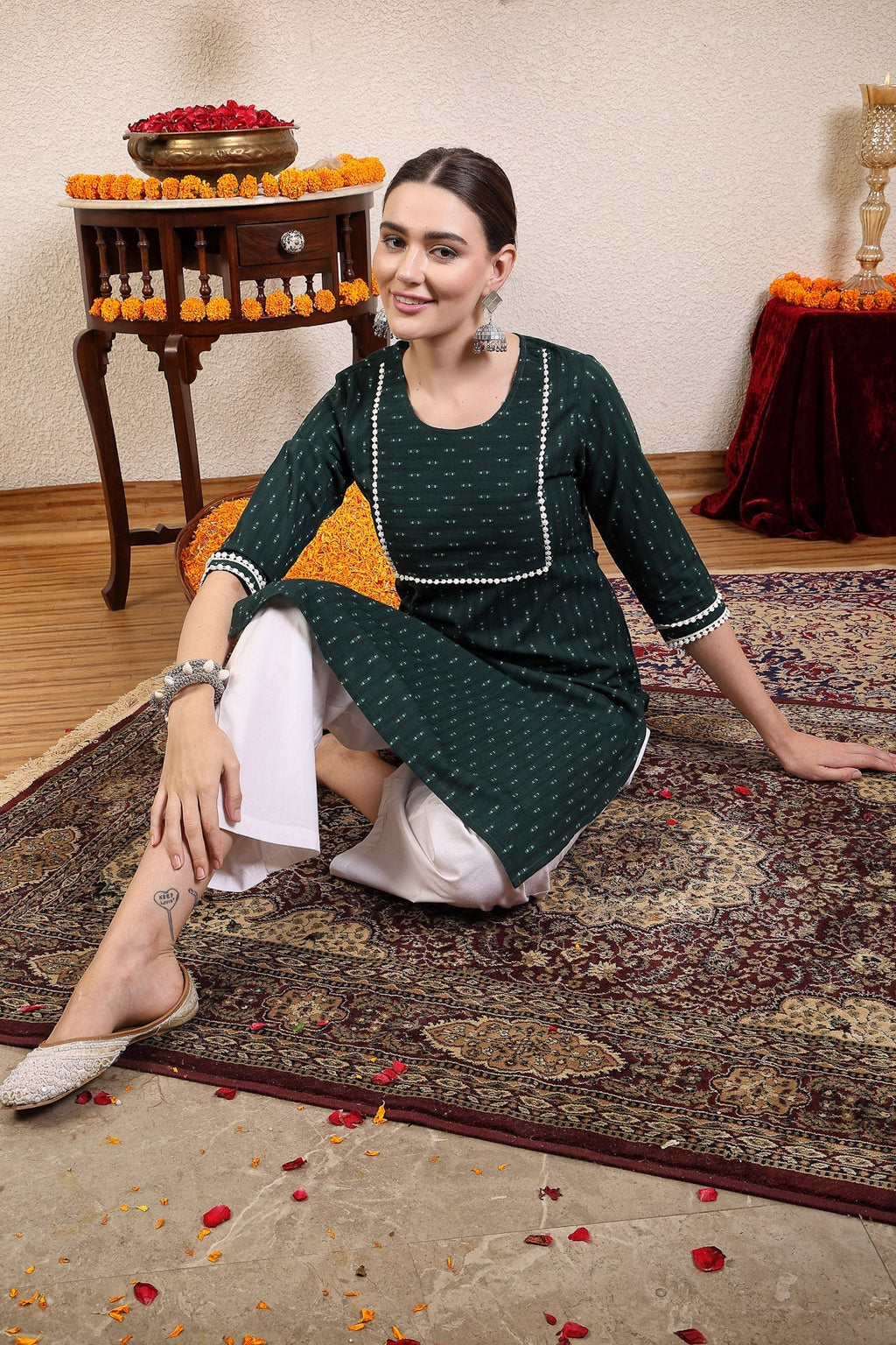 Women Dark Green Cotton Dobby Kurta Krya
