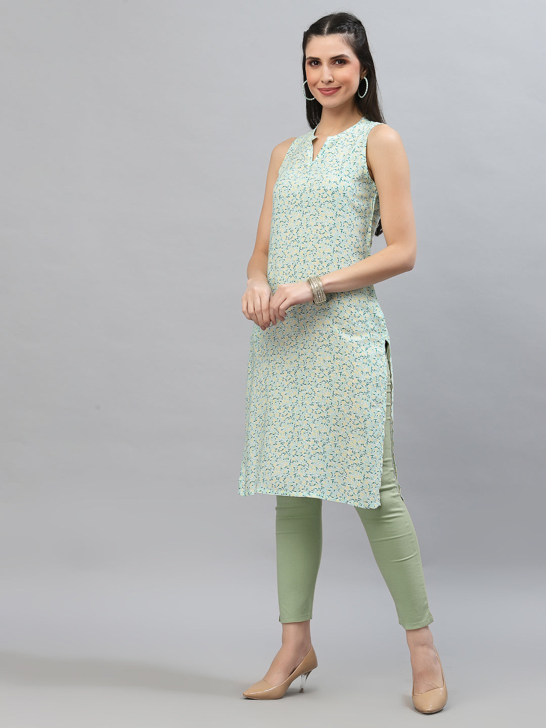 Women Multicolor Viscose Sleeveless Kurta