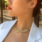 Exaggerated-style-metal-twist-buckle-thick-collarbone-chain-jltn0449 Just Lil Things