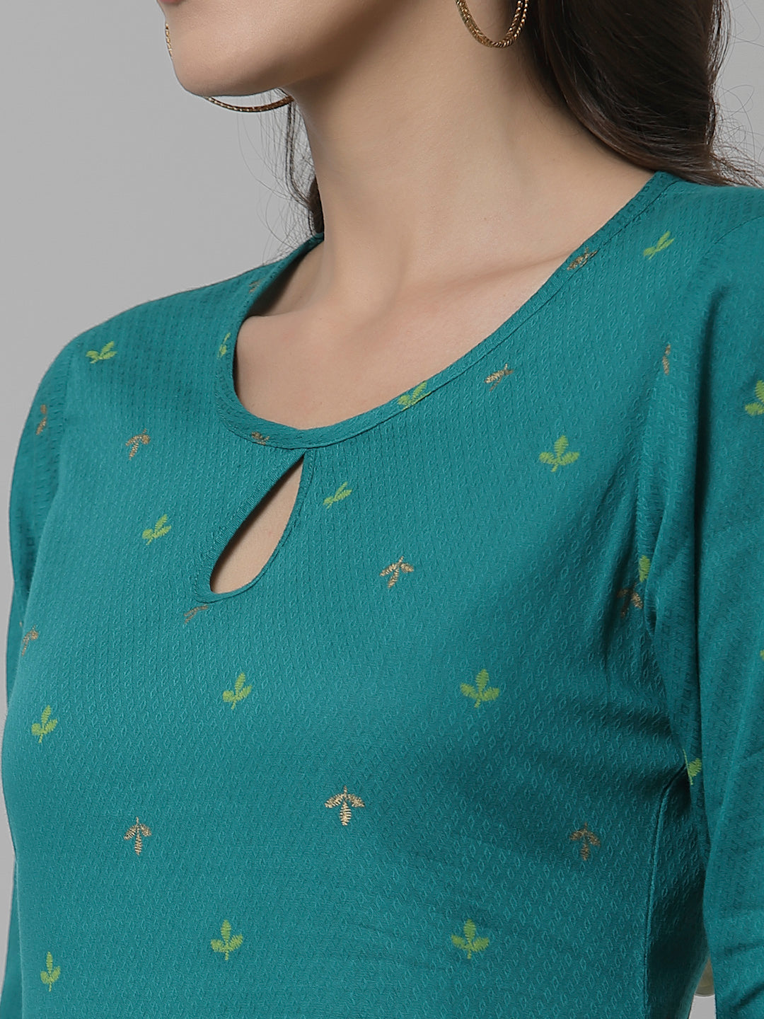 Women Teal Keyhole Neck Straight Kurta