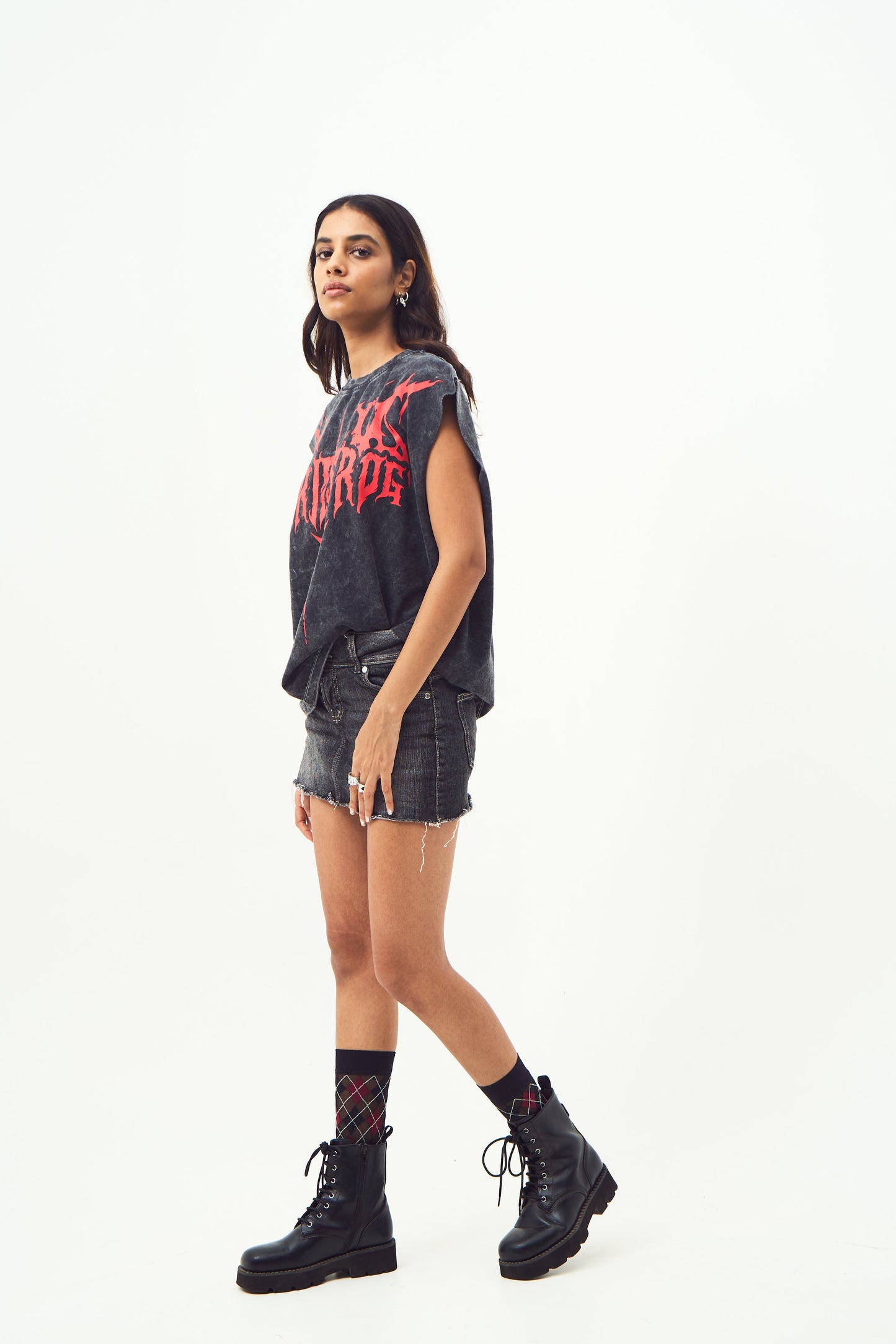 Acid wash Gothic Muscle Tee Red print