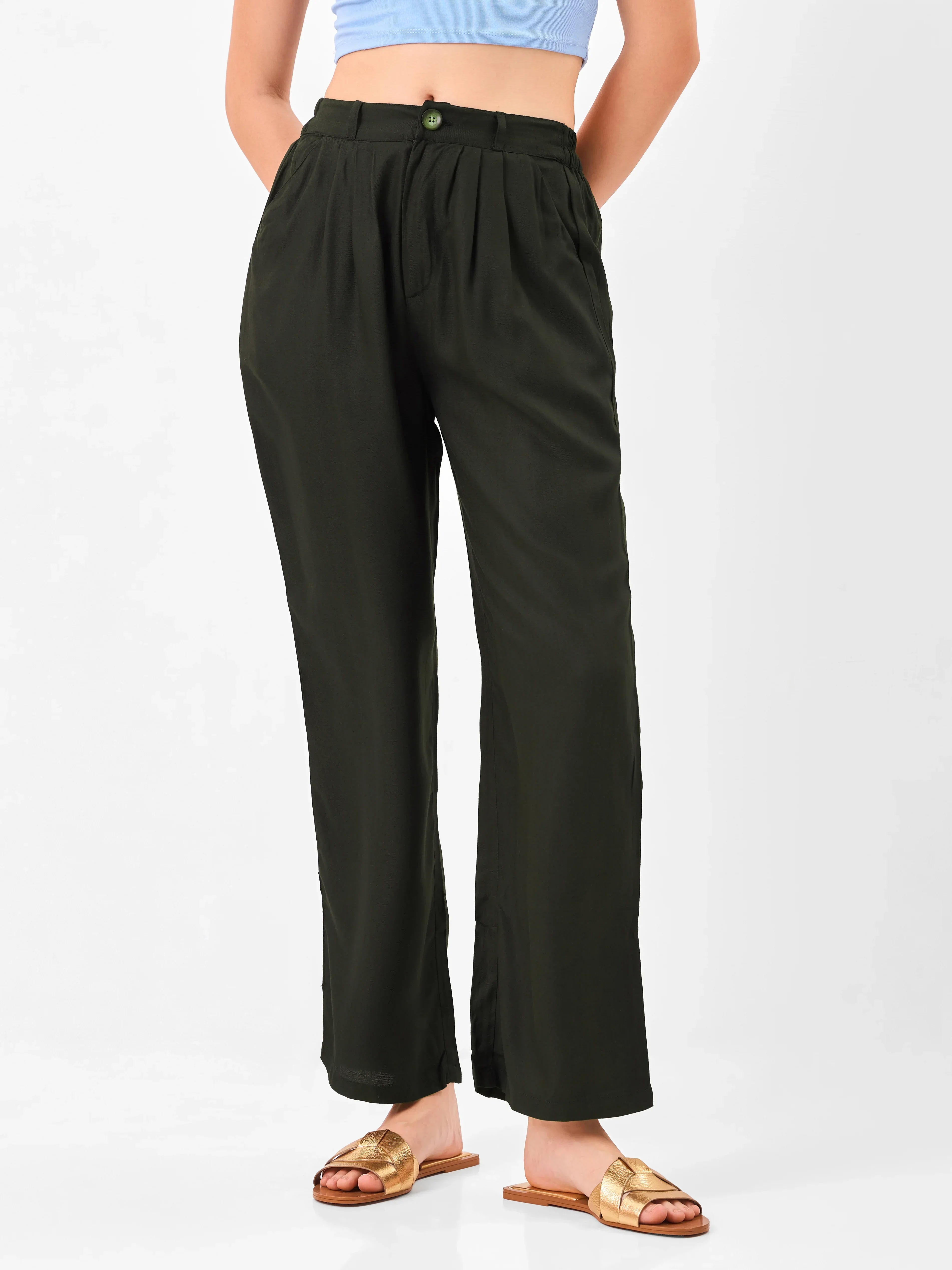 Female model wearing black relaxed fit trouser from Stylera