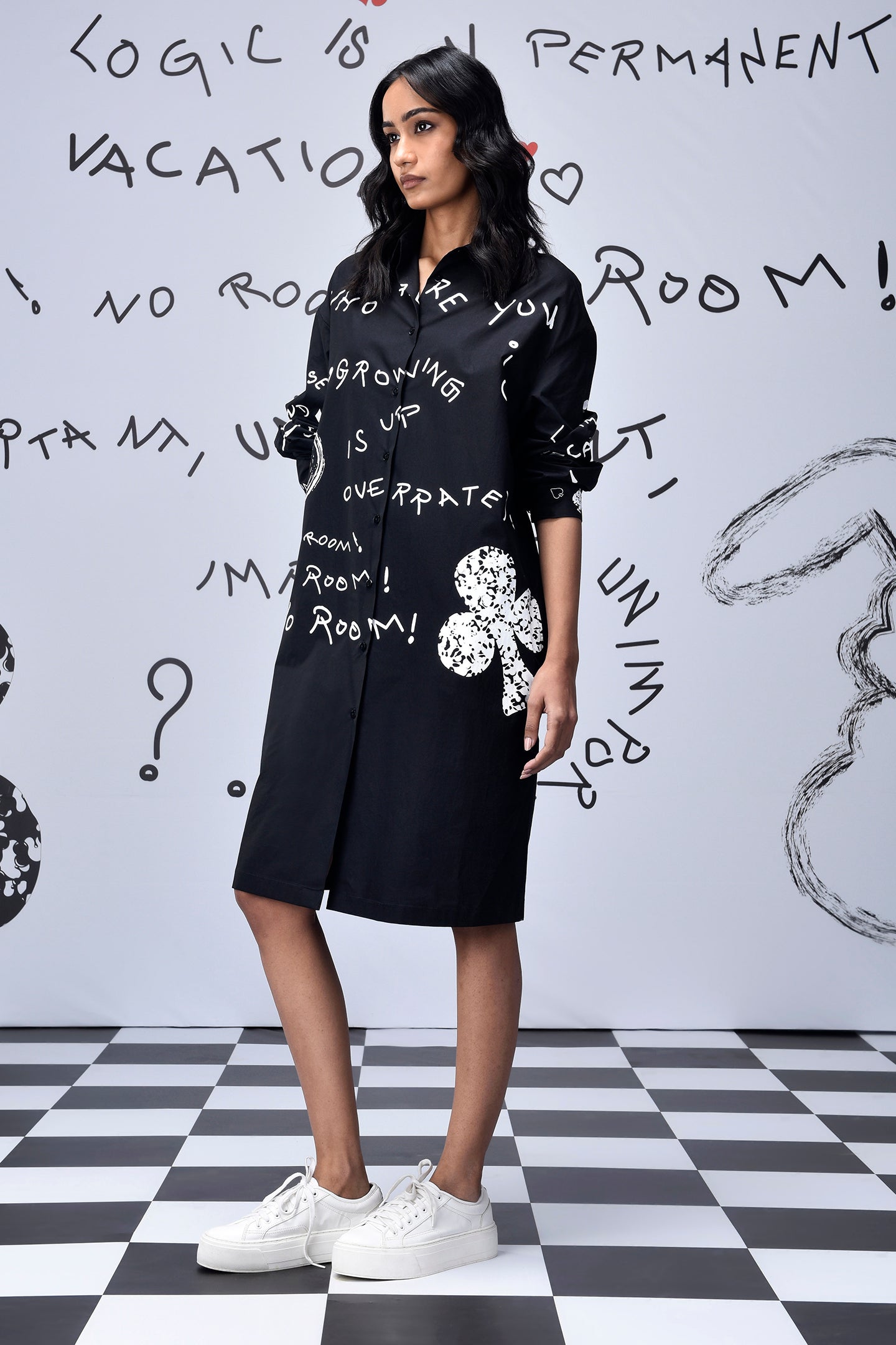 Stylera oversized black shirt dress trendy white graphic print long sleeves knee length