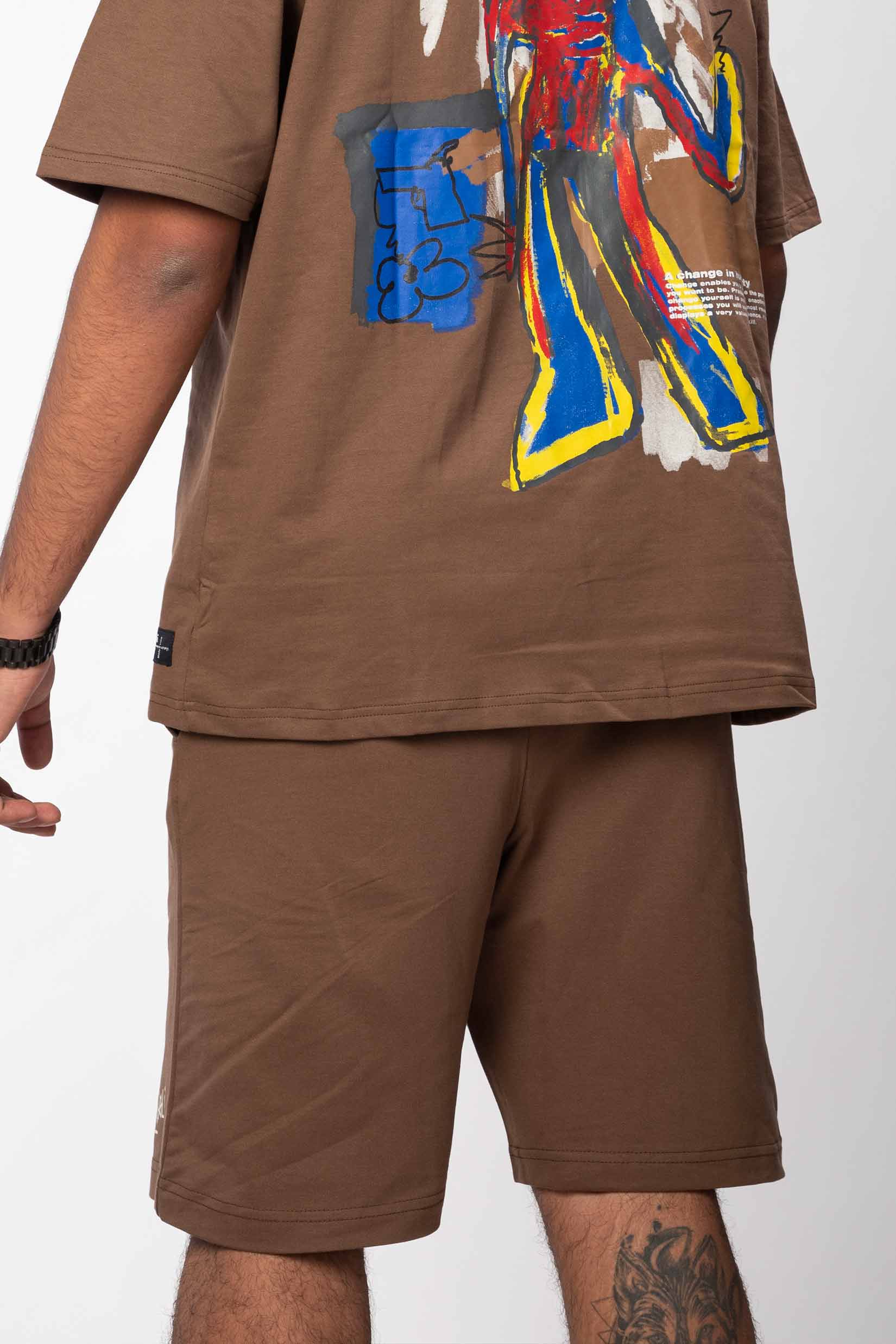 Stylera trendy brown shorts for everyday wear relaxed fit knee length cotton blend casual shorts