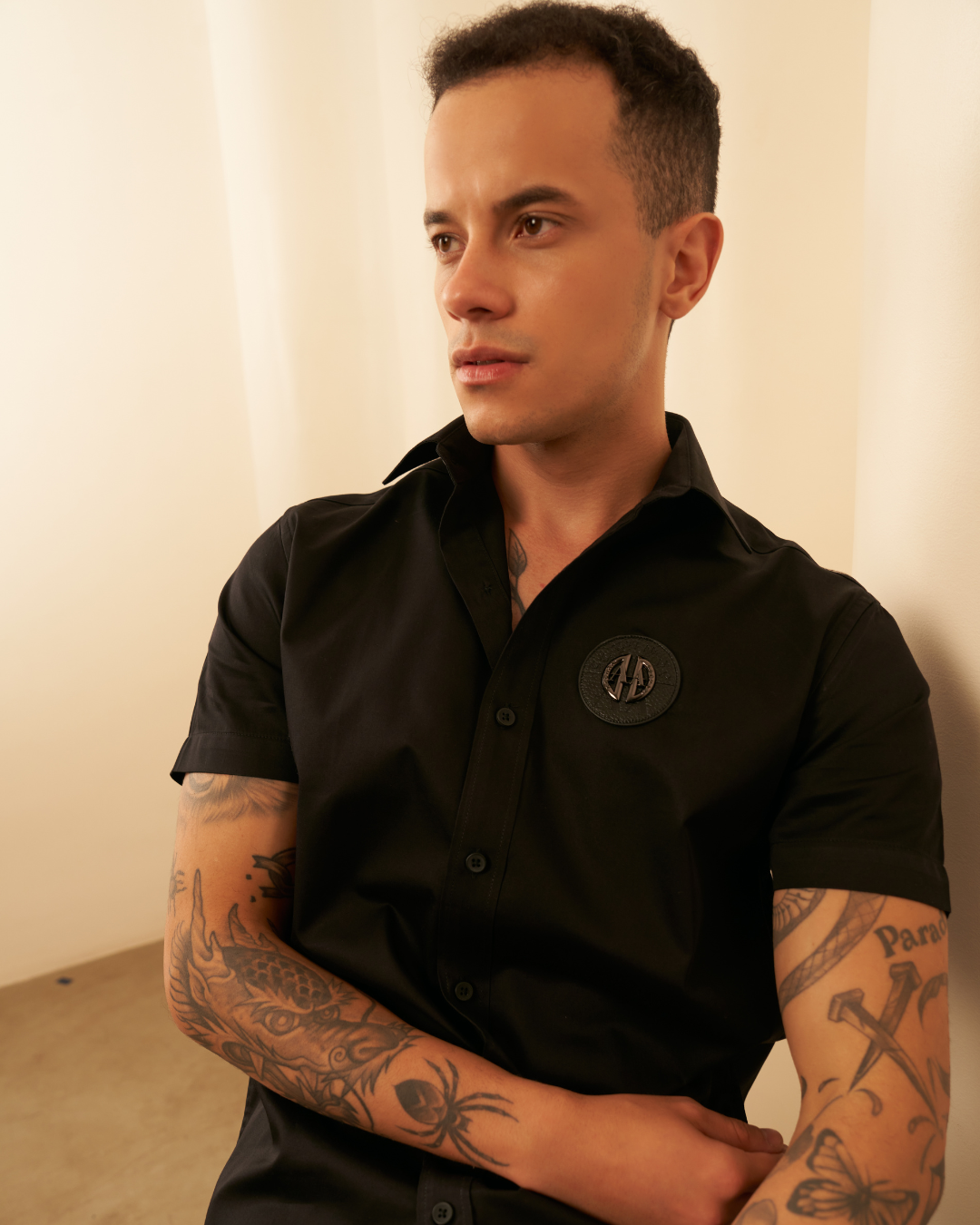 Black short sleeve